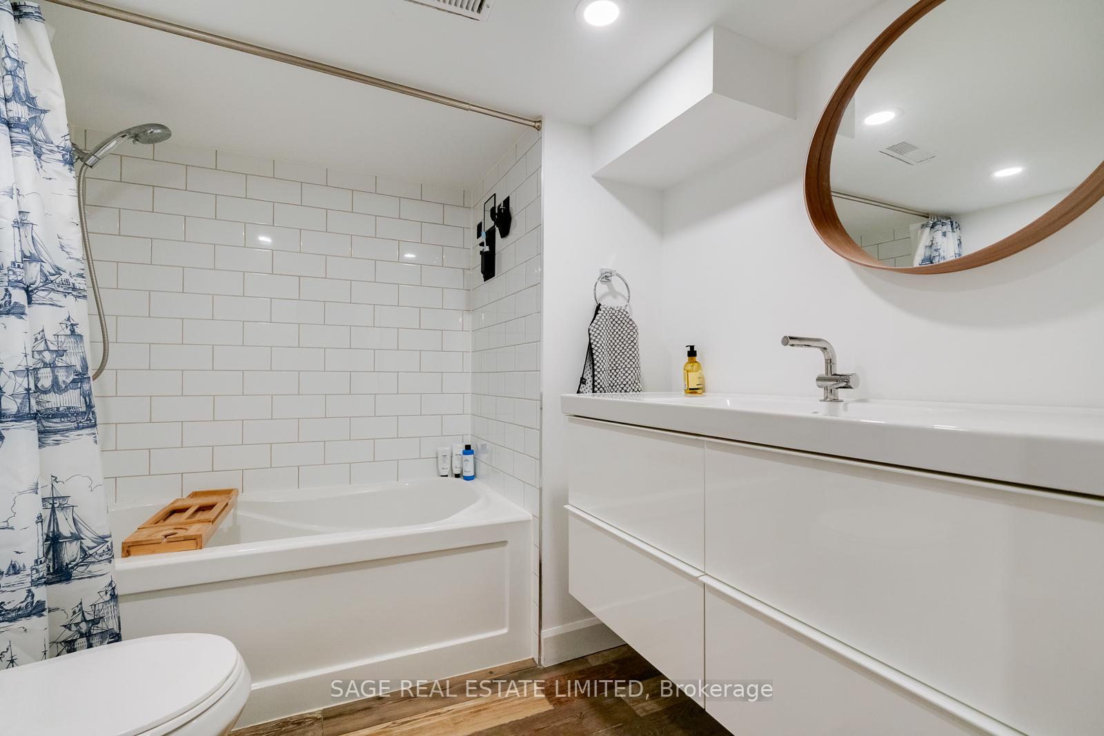 Photo 37 of 128 Langford Avenue, Toronto, Danforth — HOMEH