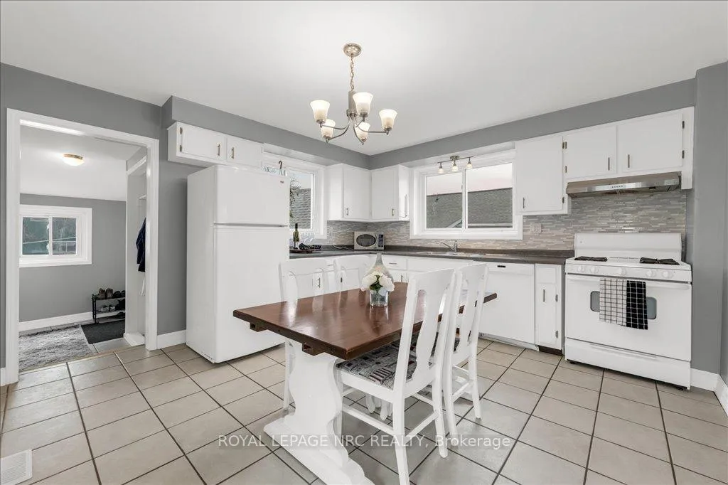 Photo 9 of 3384 Johnson Street, Lincoln, Lincoln-Jordan/Vineland — HOMEH