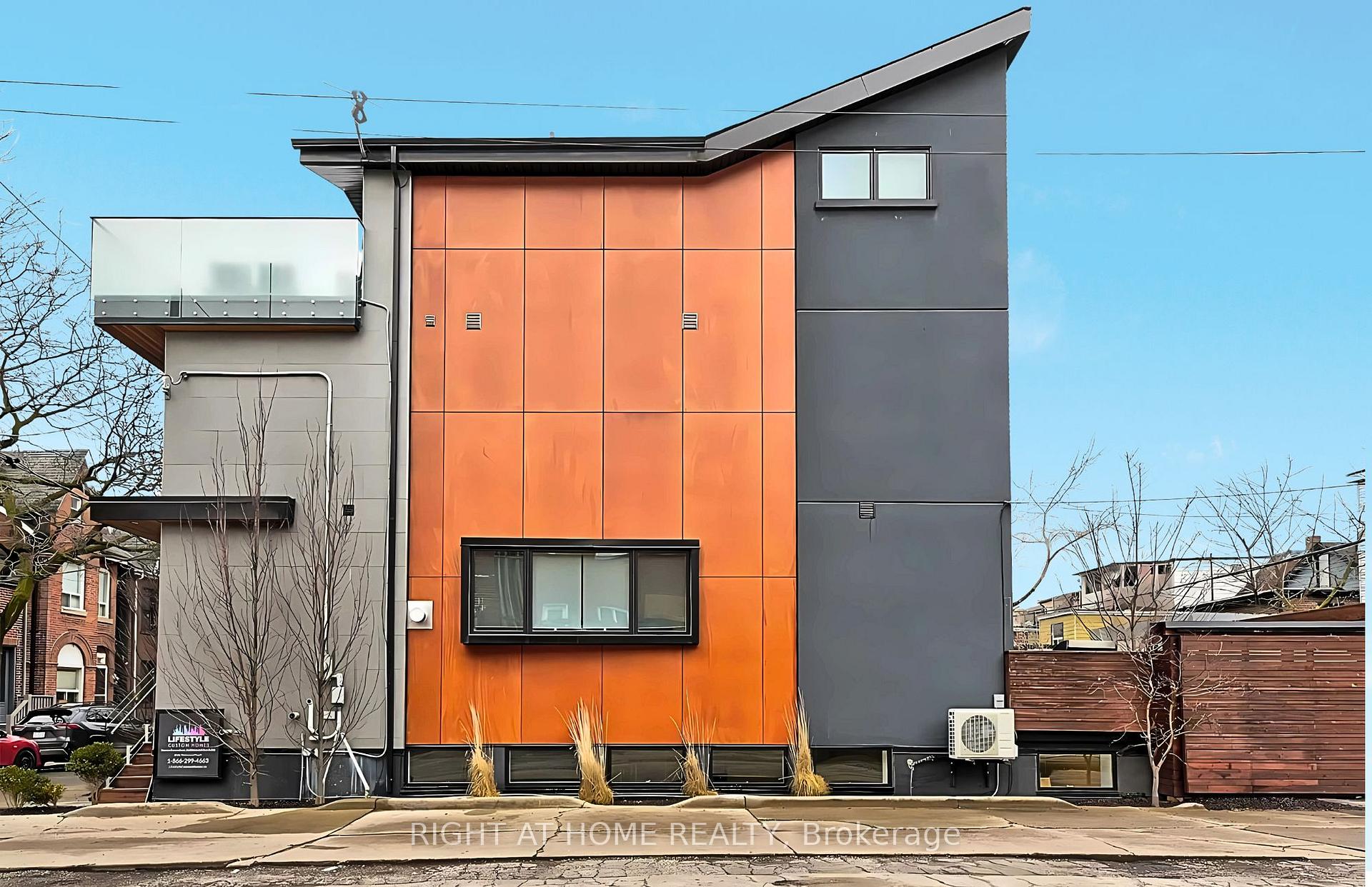 Photo 2 of Unit UPPER, 5 Allen Avenue, Toronto, South Riverdale — HOMEH
