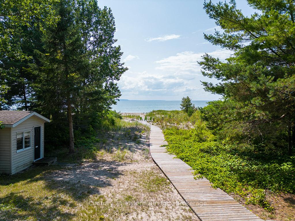 Photo 10 of 2284 Tiny Beaches Road S, Tiny, Rural Tiny — HOMEH