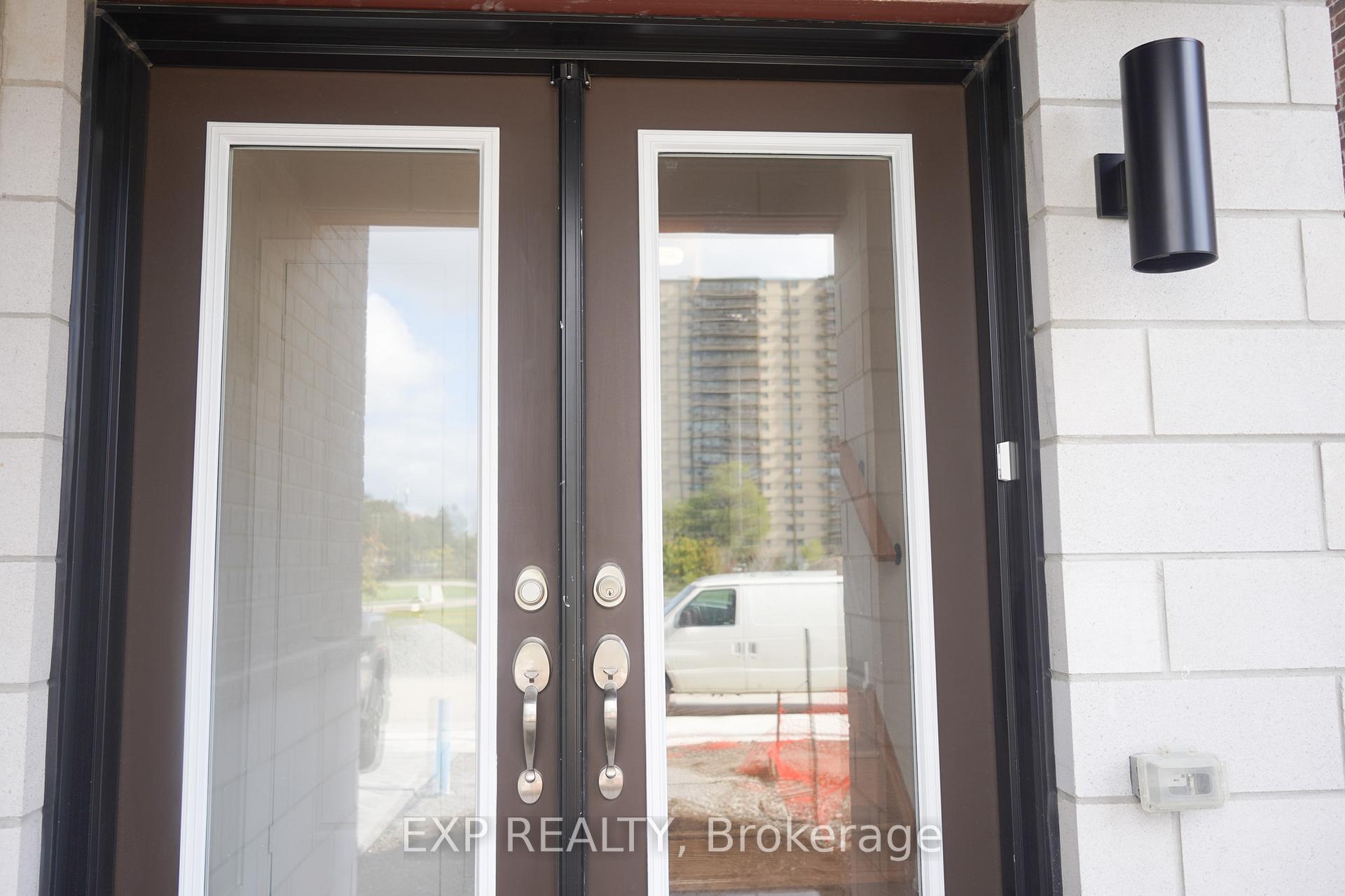 Photo 2 of 128 Danielle Moore Circle, Scarborough, Bendale — HOMEH