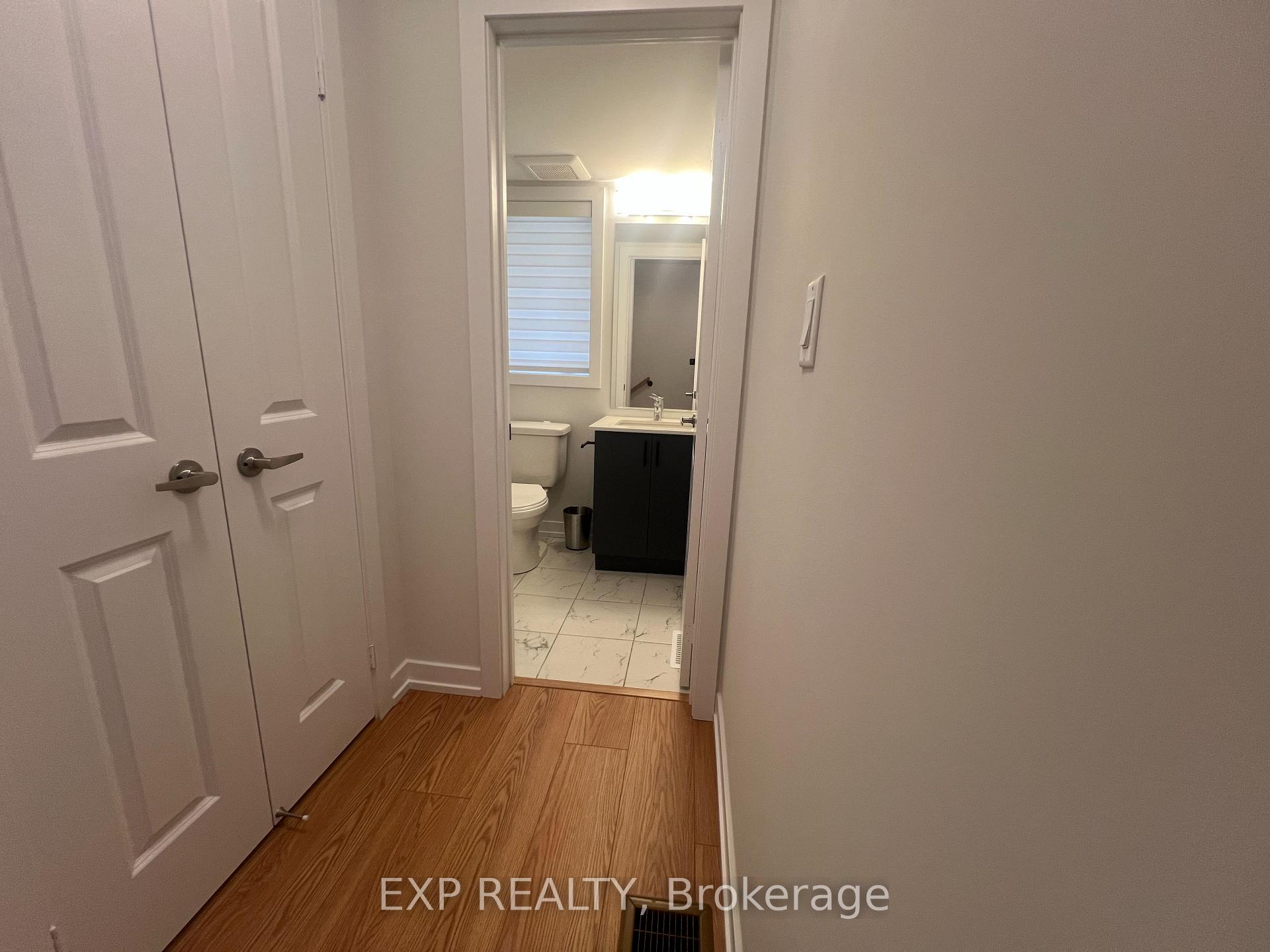Photo 7 of 128 Danielle Moore Circle, Scarborough, Bendale — HOMEH