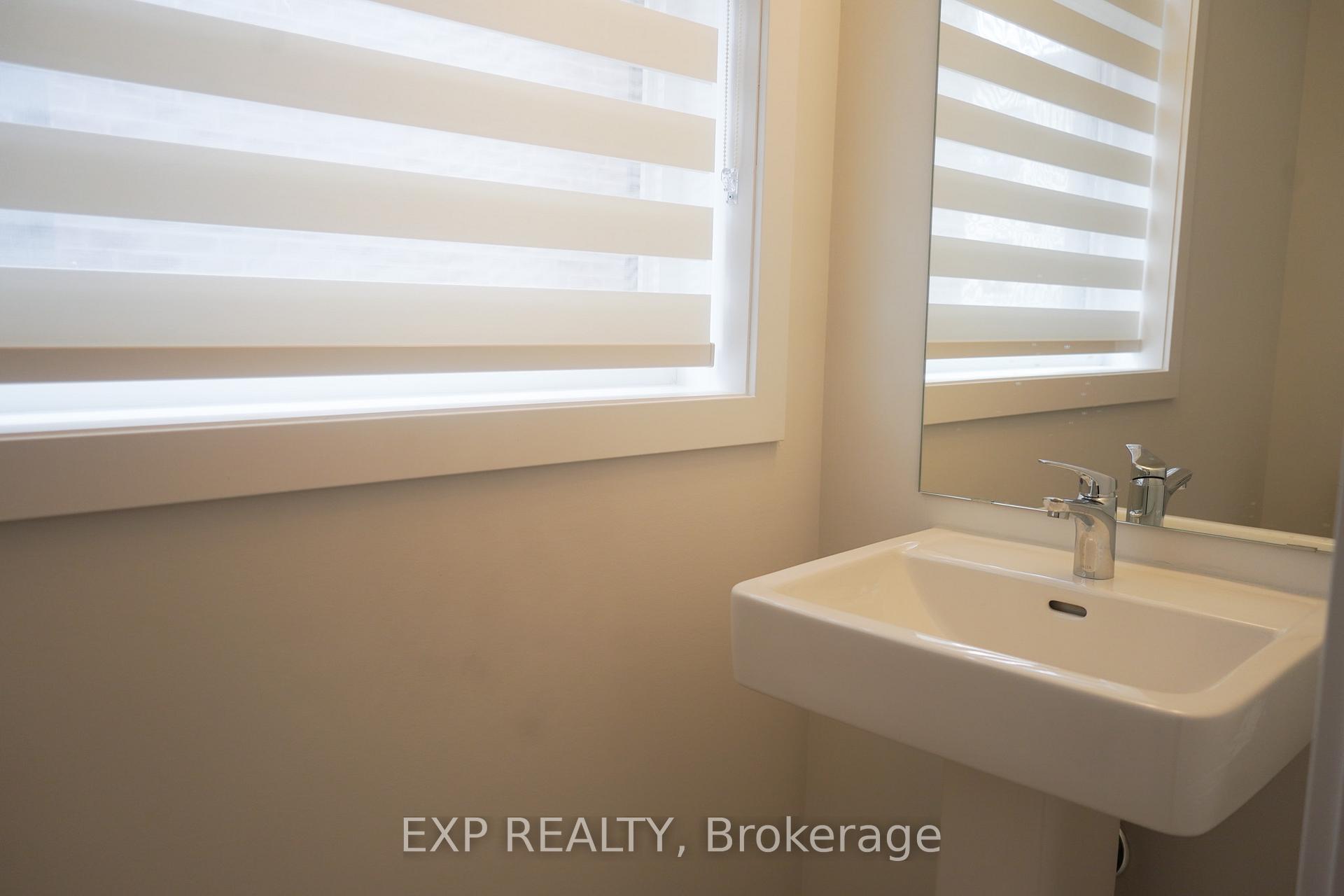 Photo 18 of 128 Danielle Moore Circle, Scarborough, Bendale — HOMEH