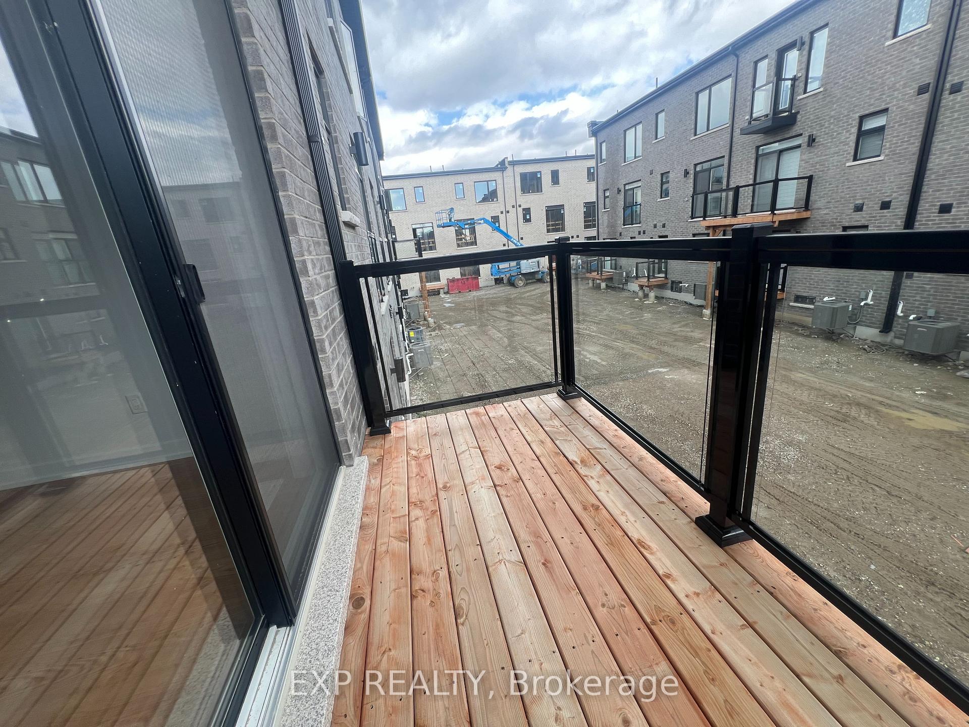 Photo 21 of 128 Danielle Moore Circle, Scarborough, Bendale — HOMEH