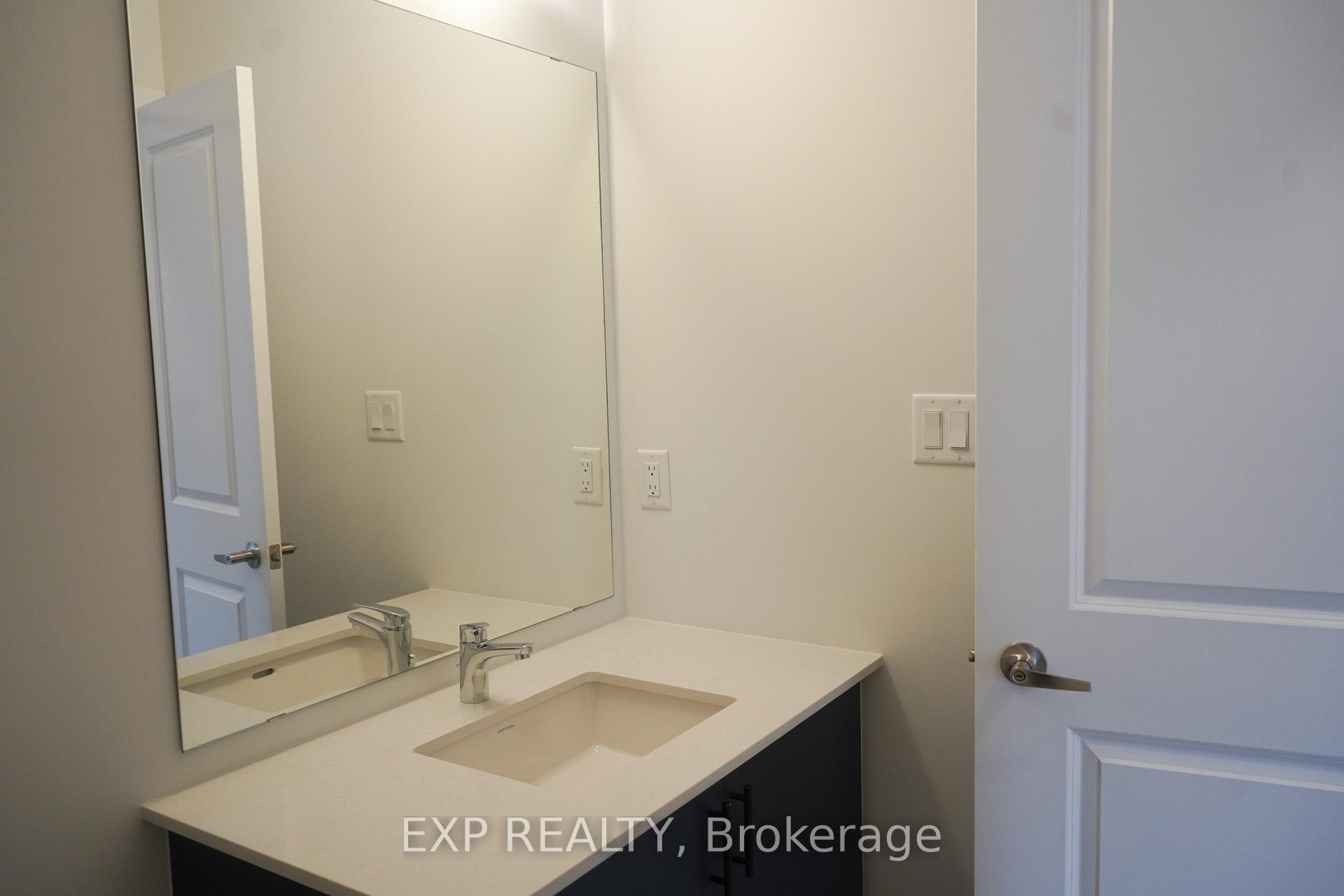 Photo 31 of 128 Danielle Moore Circle, Scarborough, Bendale — HOMEH