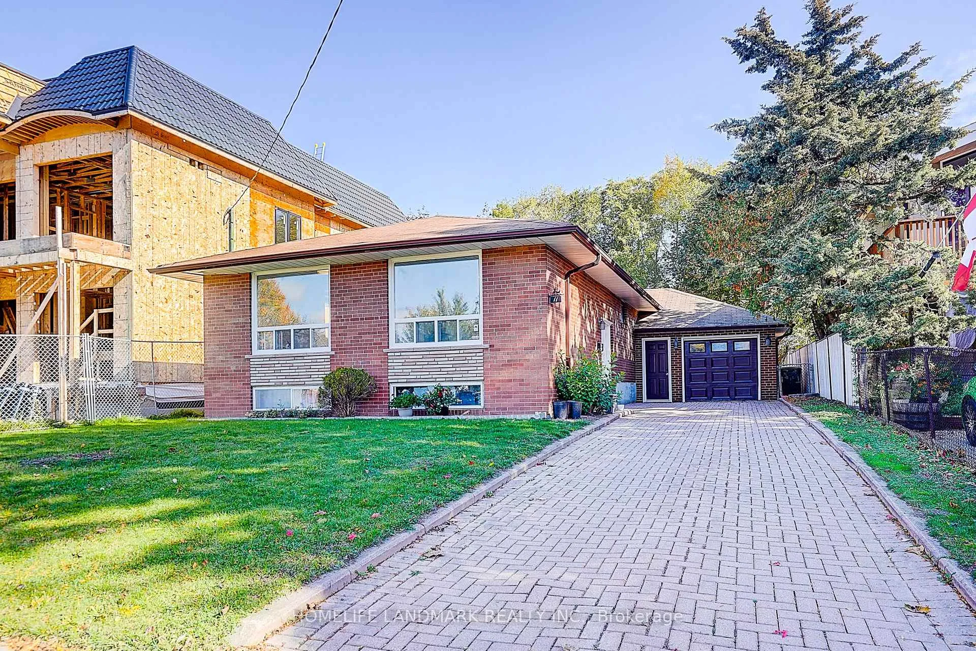 Photo 1 of 11 Doerr Road, Scarborough, Bendale — HOMEH