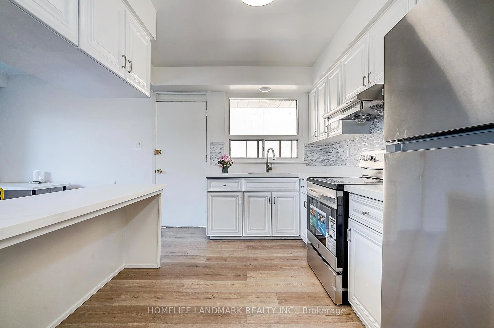 Photo 9 of 11 Doerr Road, Scarborough, Bendale — HOMEH