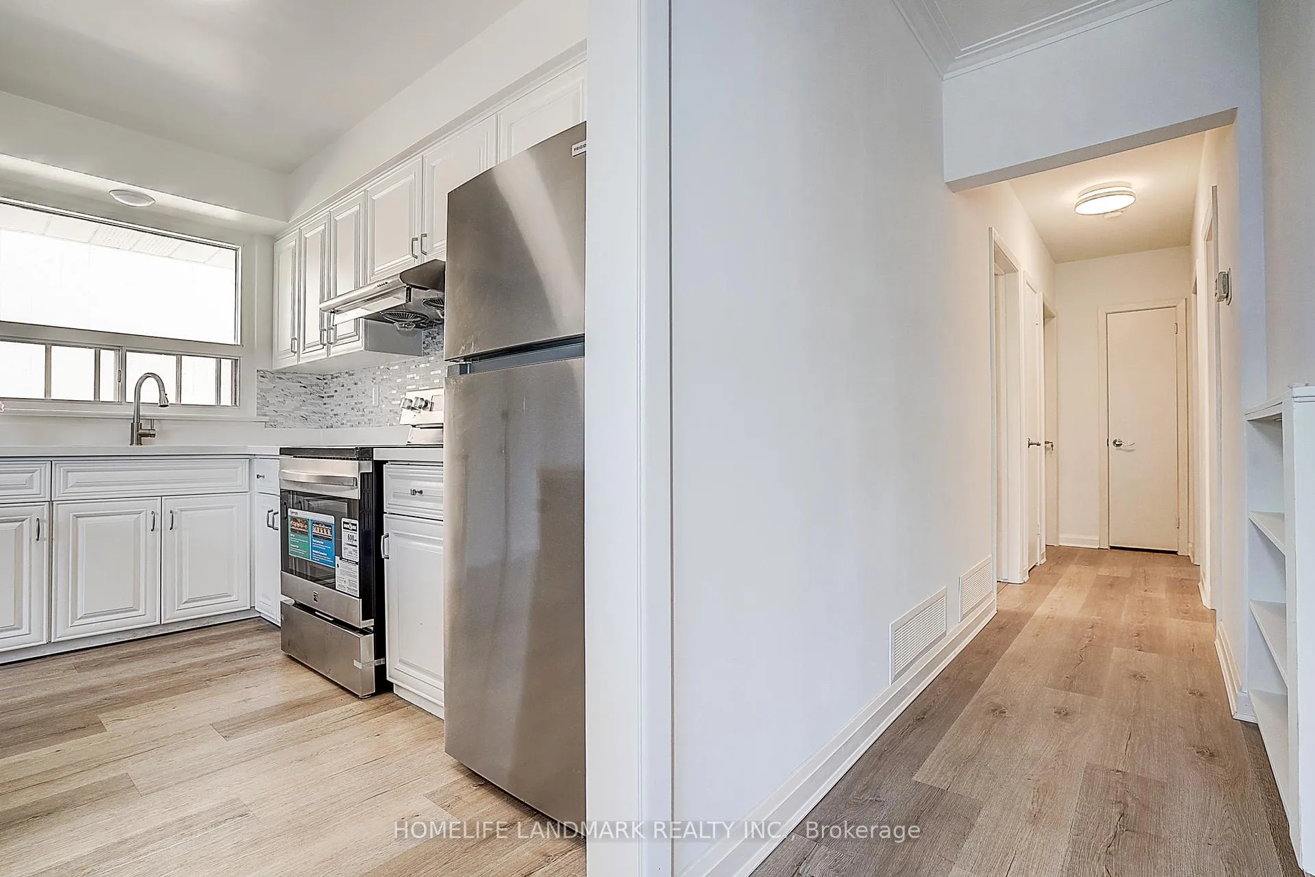 Photo 15 of 11 Doerr Road, Scarborough, Bendale — HOMEH