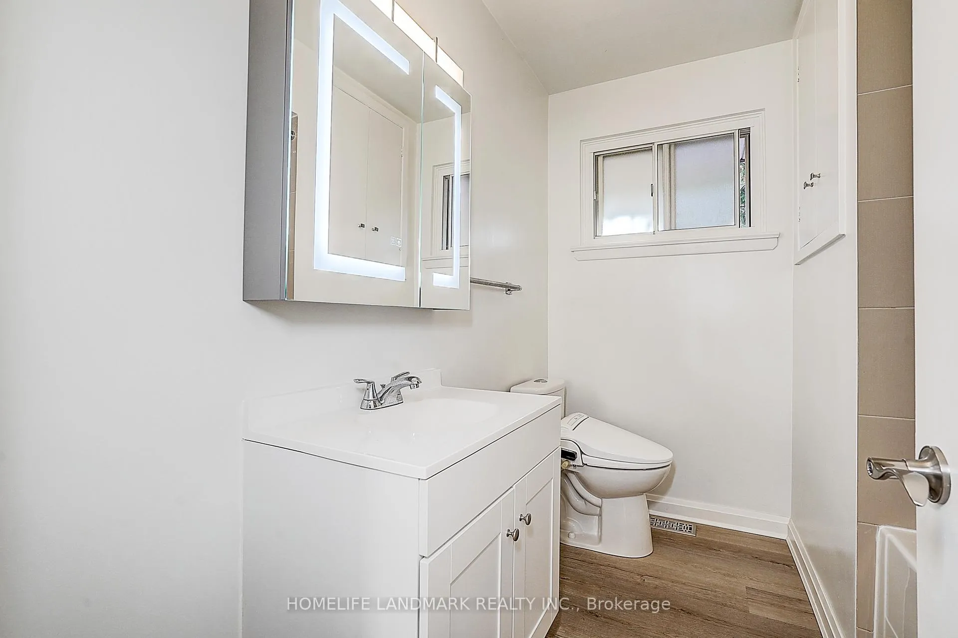 Photo 20 of 11 Doerr Road, Scarborough, Bendale — HOMEH