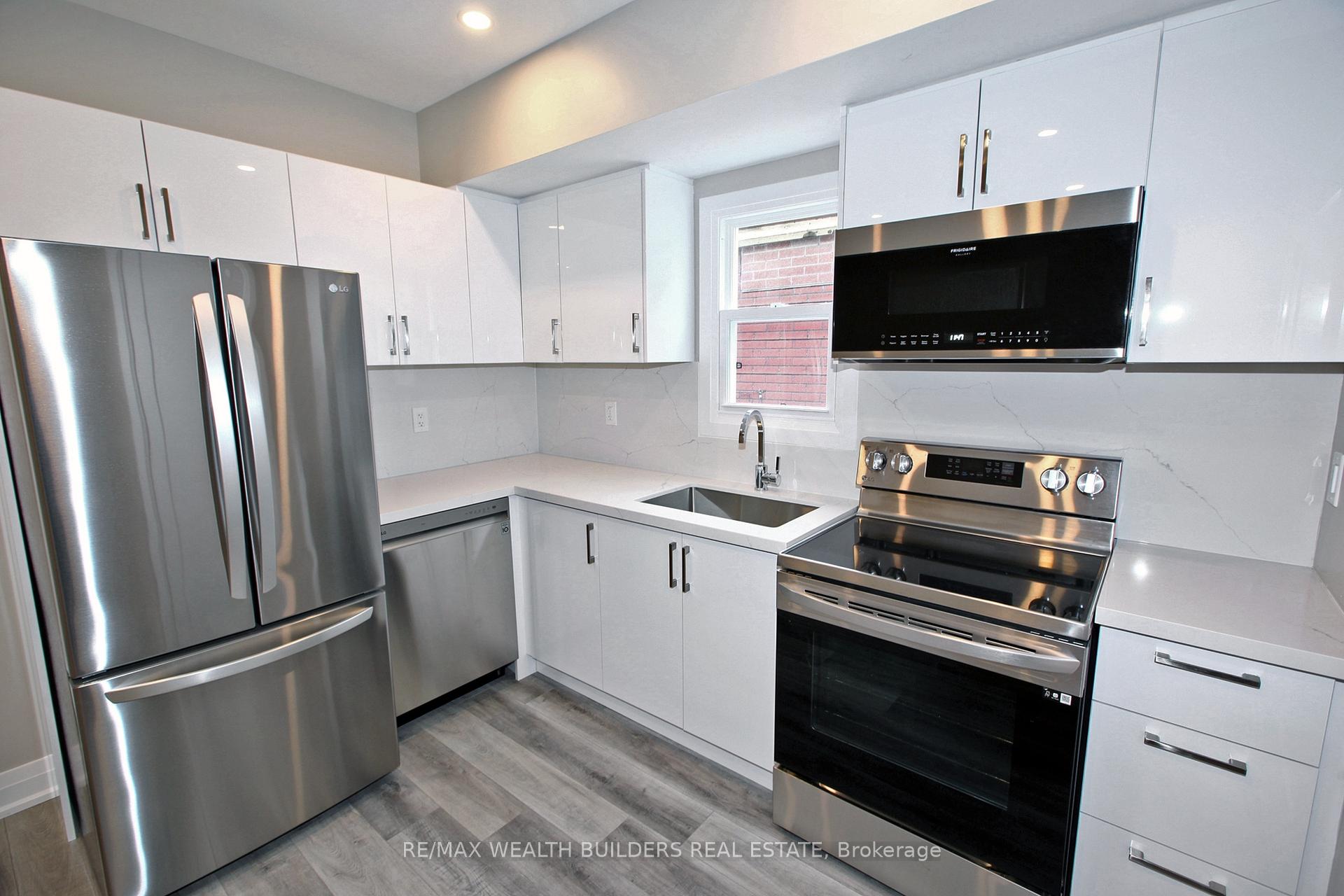 Photo 5 of Unit 2B, 756 Gerrard Street E, Toronto, South Riverdale — HOMEH