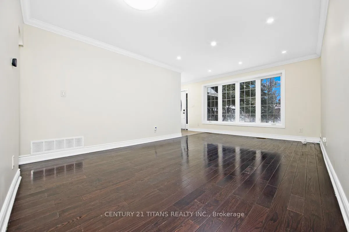 Photo 5 of 60 Slan Avenue, Scarborough, Morningside — HOMEH