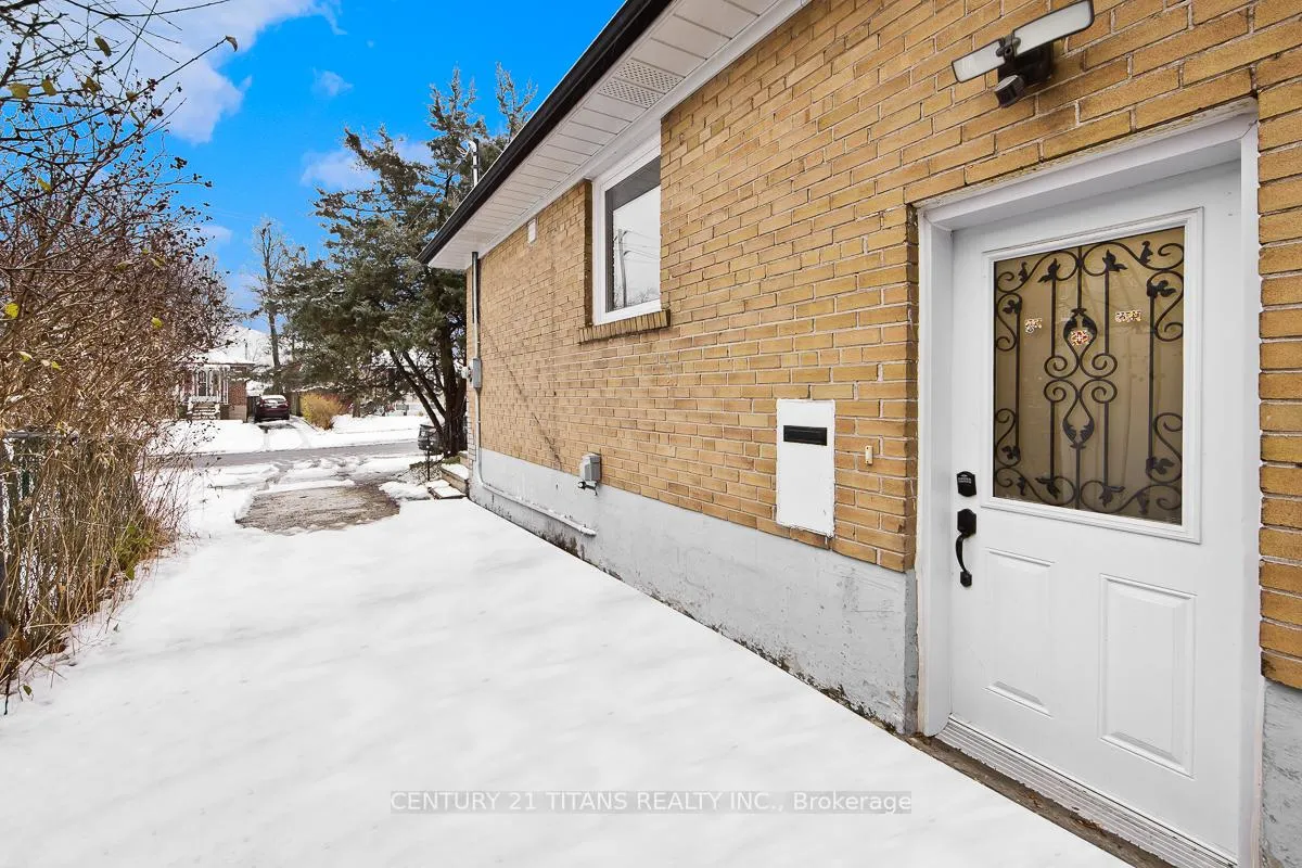 Photo 14 of 60 Slan Avenue, Scarborough, Morningside — HOMEH