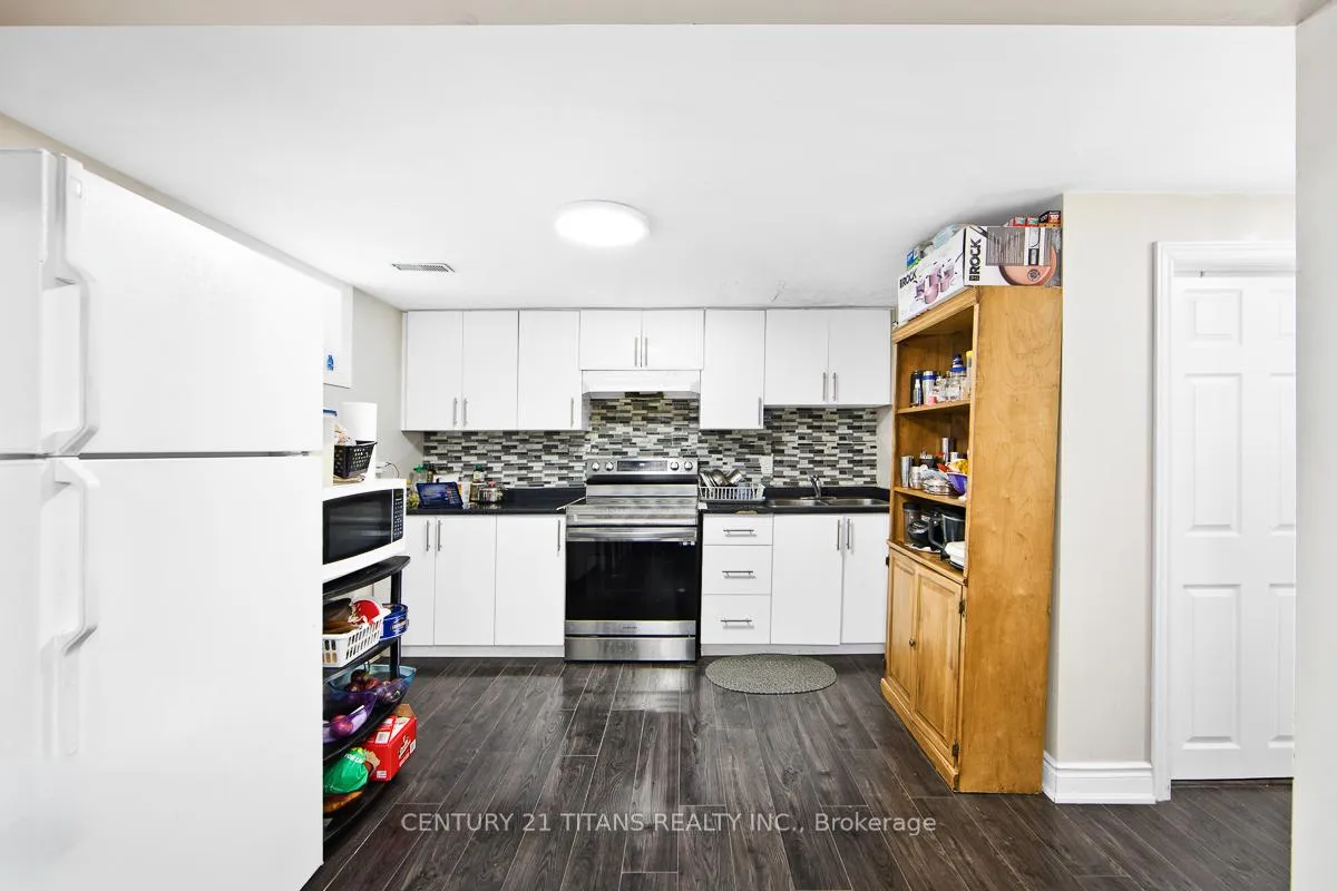 Photo 18 of 60 Slan Avenue, Scarborough, Morningside — HOMEH
