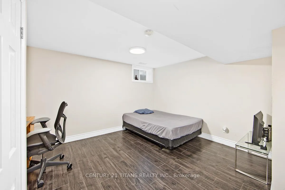 Photo 20 of 60 Slan Avenue, Scarborough, Morningside — HOMEH
