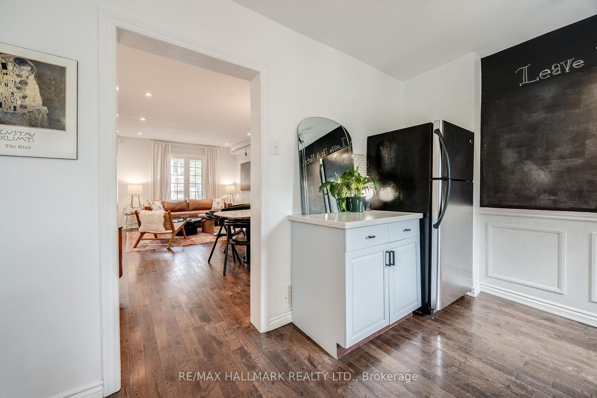 Photo 12 of 1154 Woodbine Avenue, Toronto, Danforth Village-East York — HOMEH