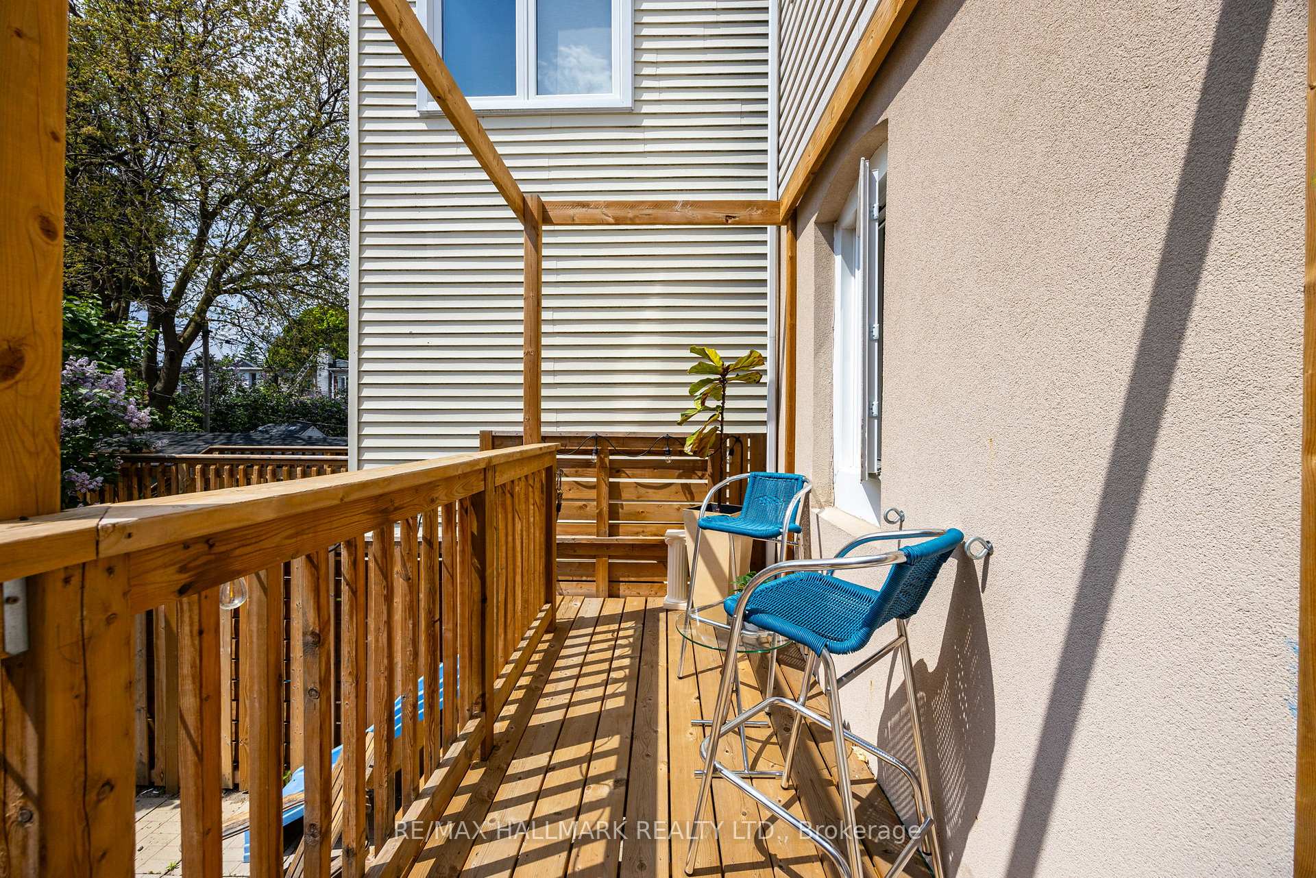 Photo 13 of 1154 Woodbine Avenue, Toronto, Danforth Village-East York — HOMEH