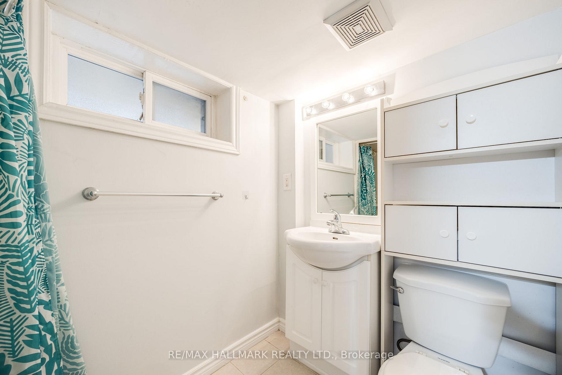 Photo 25 of 1154 Woodbine Avenue, Toronto, Danforth Village-East York — HOMEH