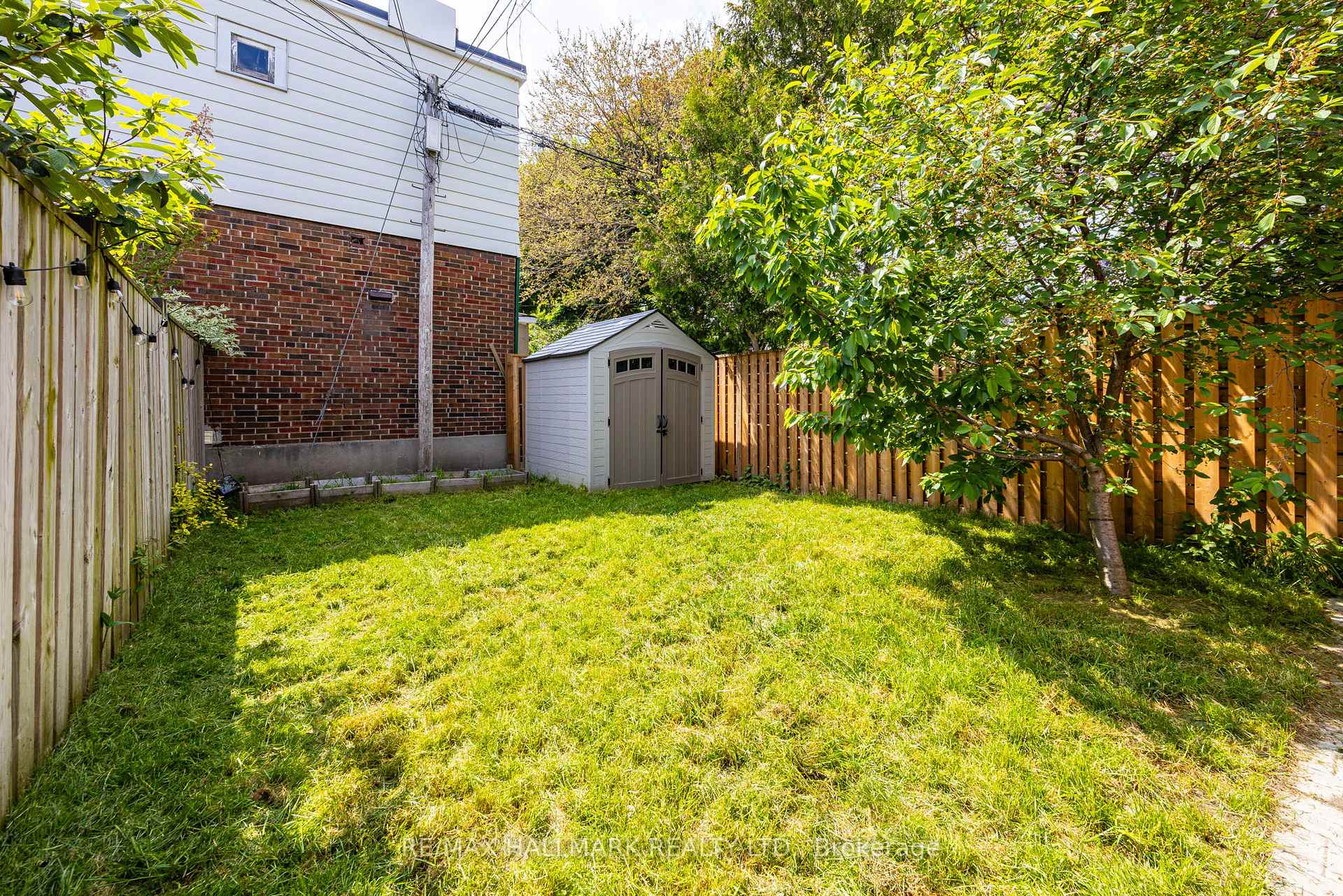 Photo 32 of 1154 Woodbine Avenue, Toronto, Danforth Village-East York — HOMEH