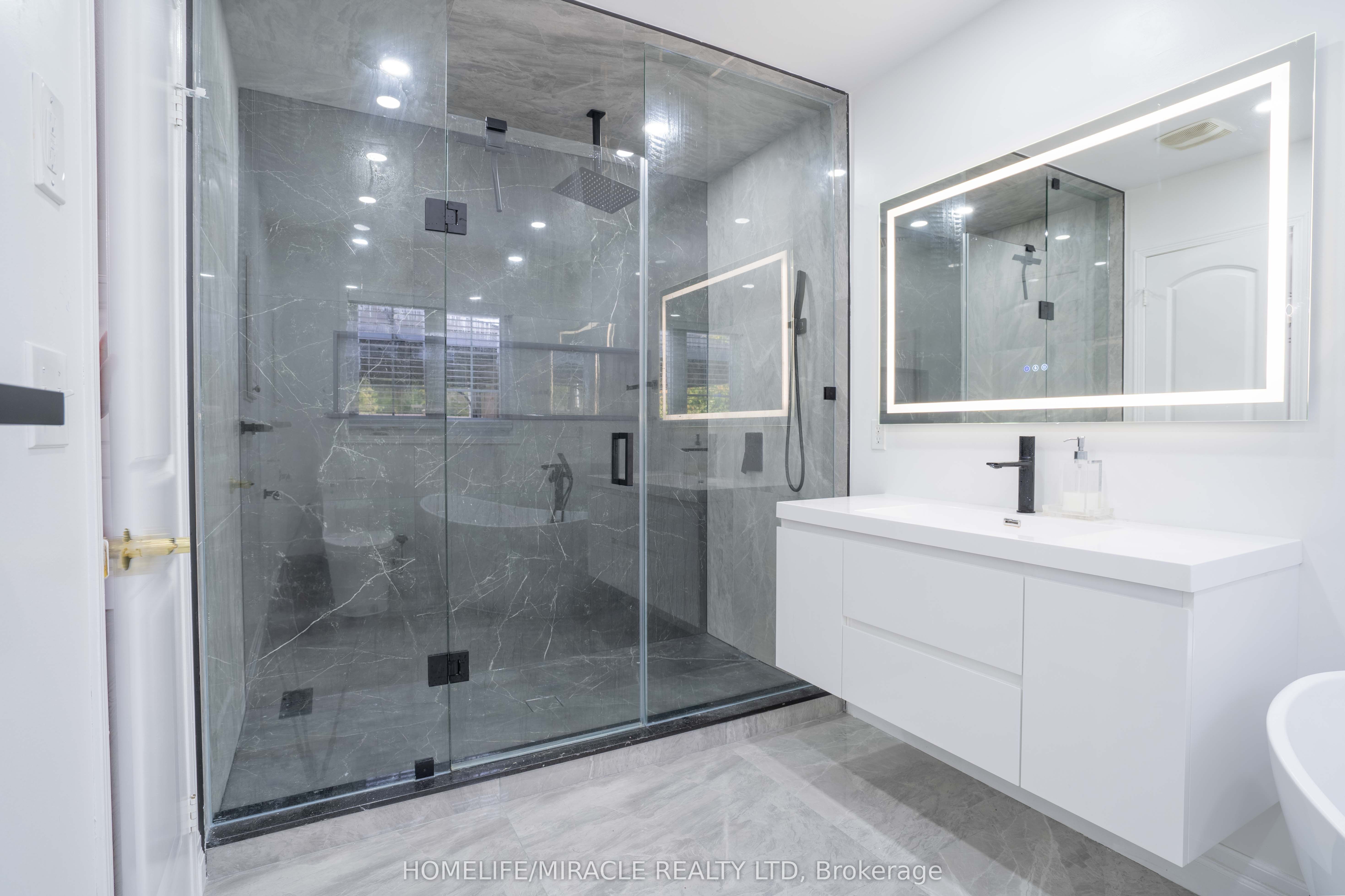 Photo 58 of 76 Jennings Drive N, Clarington, Bowmanville — HOMEH