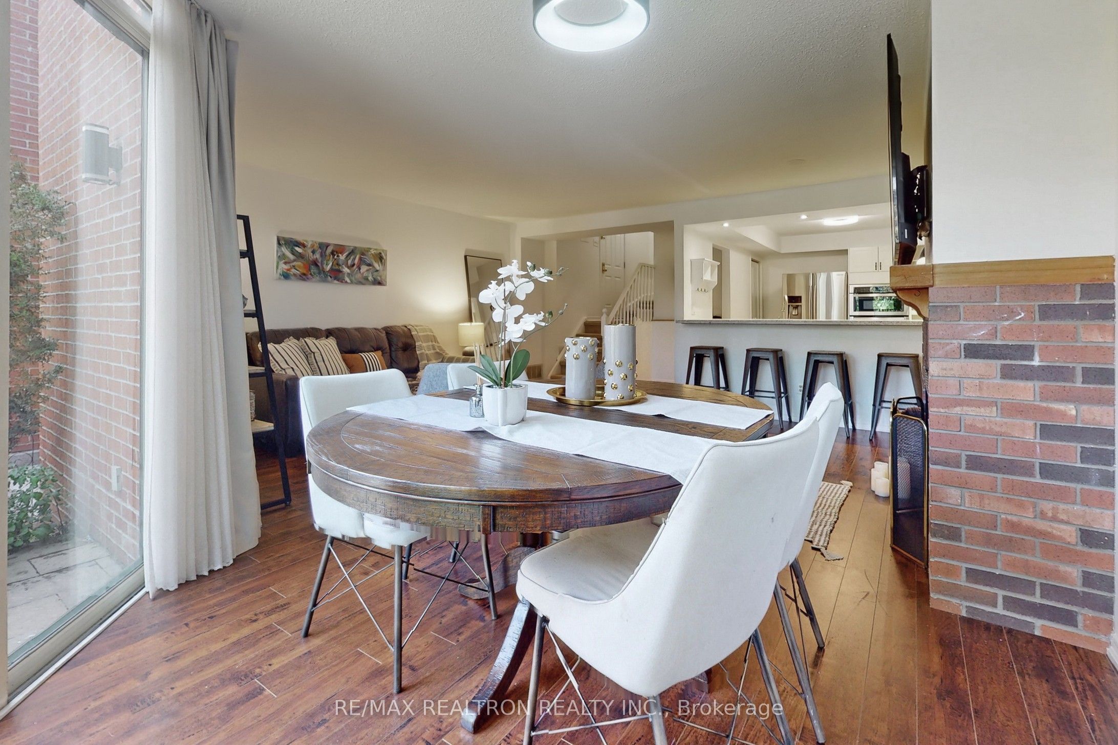 Photo 50 of Unit 4, 100 Arbors Lane, Vaughan, West Woodbridge — HOMEH