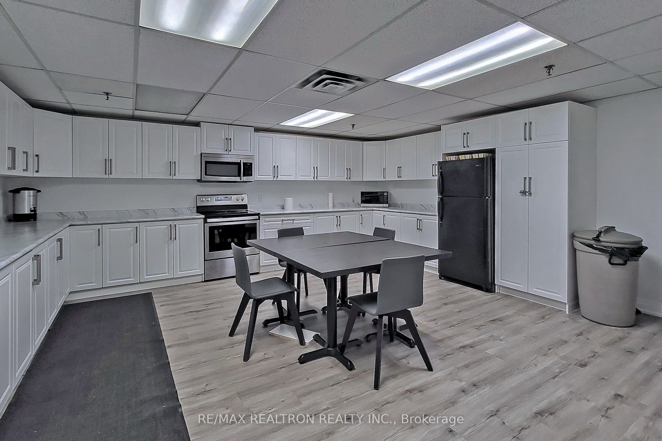 Photo 78 of Unit 4, 100 Arbors Lane, Vaughan, West Woodbridge — HOMEH