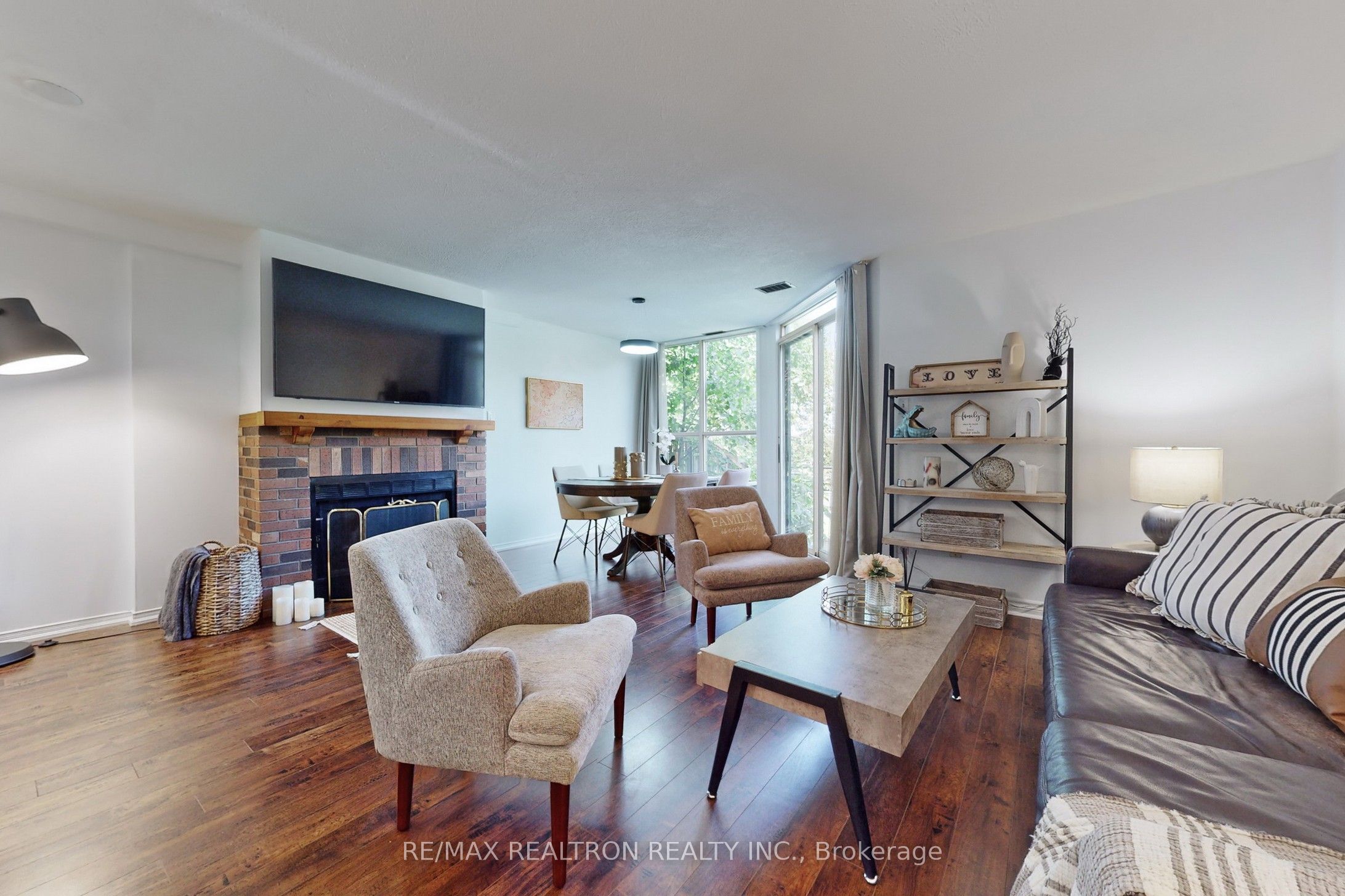 Photo 46 of Unit 4, 100 Arbors Lane, Vaughan, West Woodbridge — HOMEH