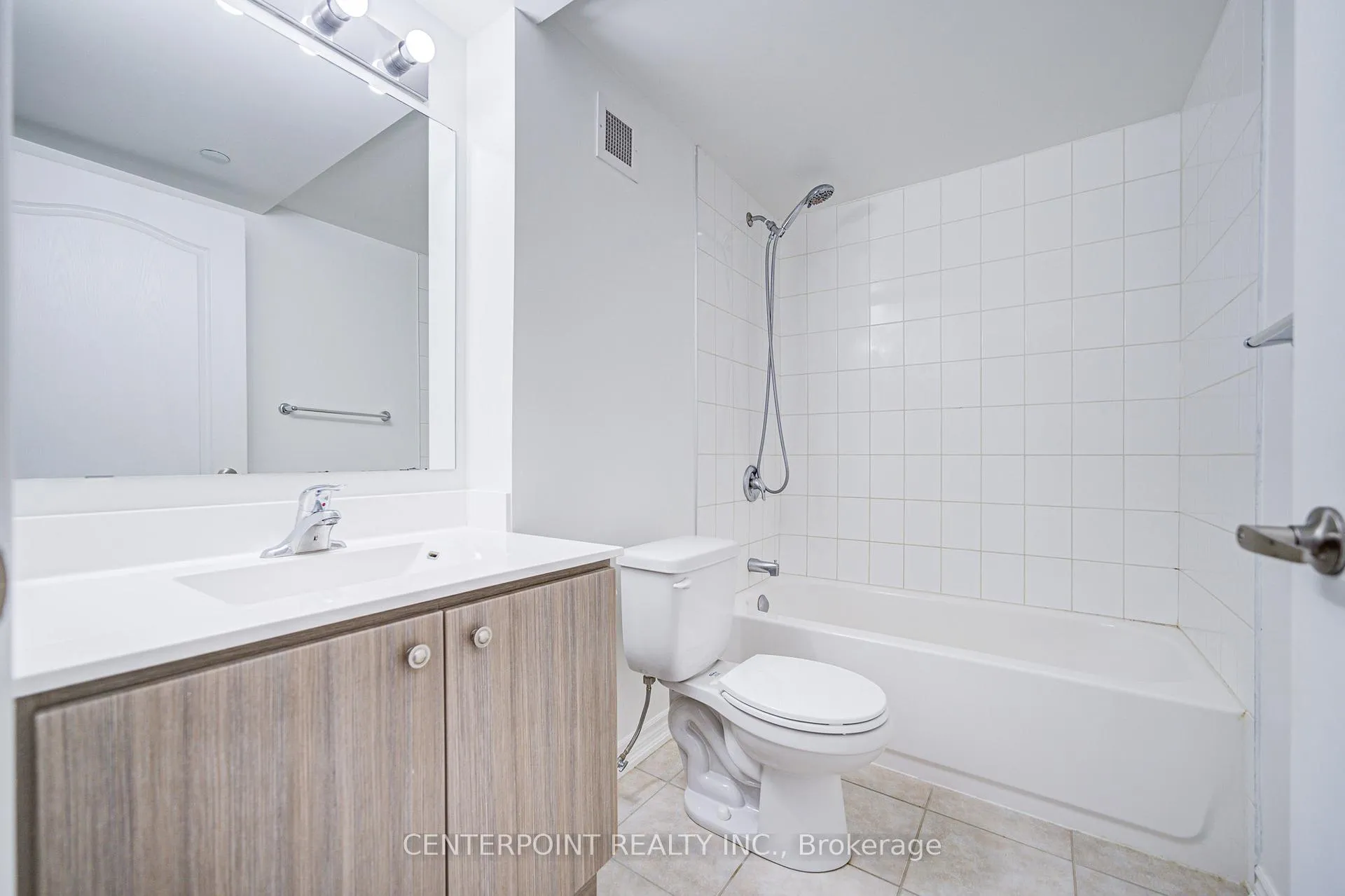 Photo 11 of Unit 309, 8323 Kennedy Road, Markham, Village Green-South Unionville — HOMEH