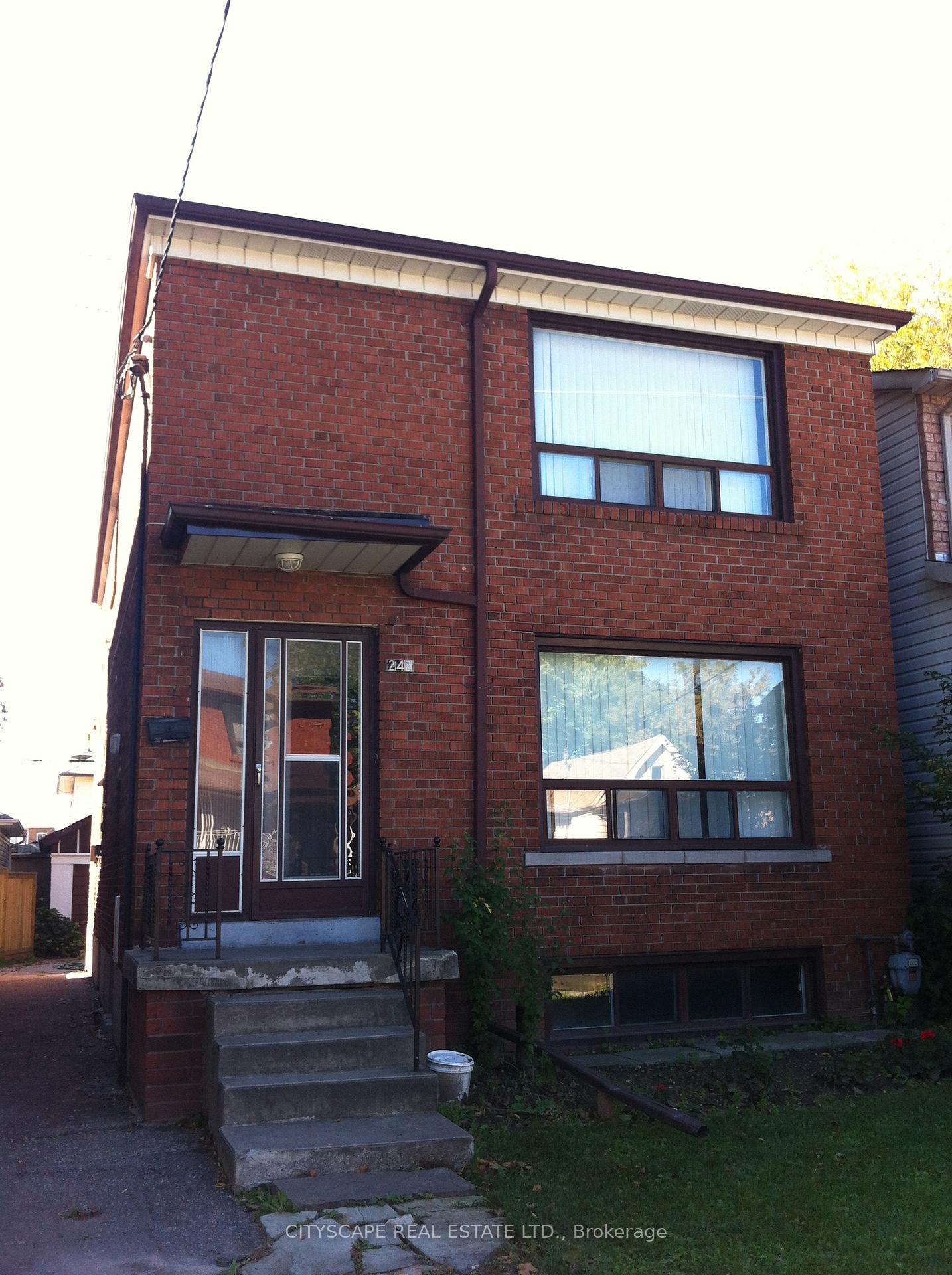 Front of Unit Lower, 242 Robina Avenue