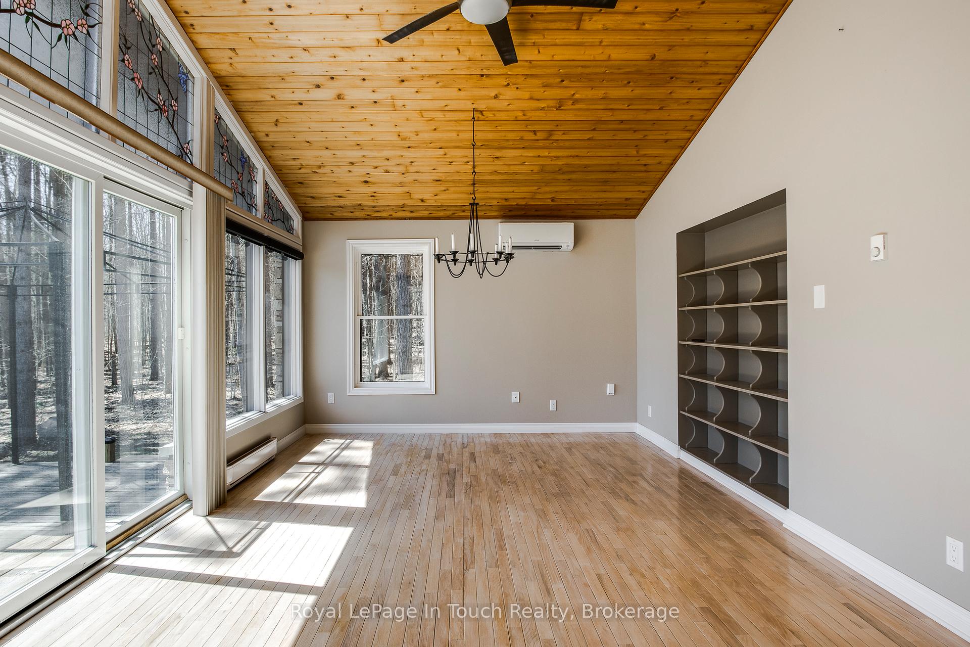 Photo 7 of 61 Beaufort Crescent, Tiny, Rural Tiny — HOMEH
