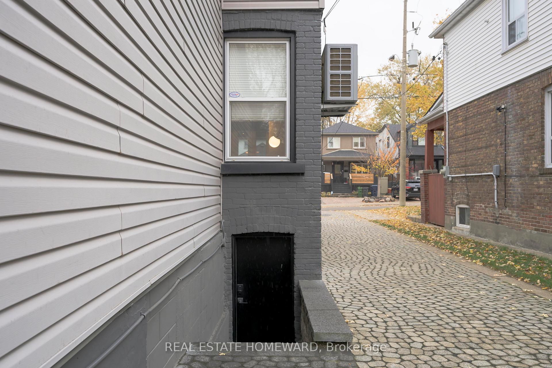Photo 32 of 122 Barker Avenue, Toronto, Danforth Village-East York — HOMEH