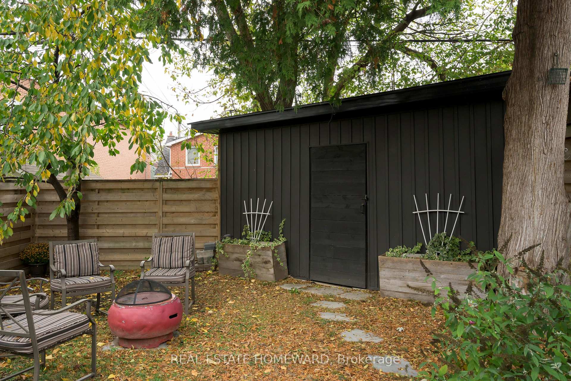 Photo 37 of 122 Barker Avenue, Toronto, Danforth Village-East York — HOMEH