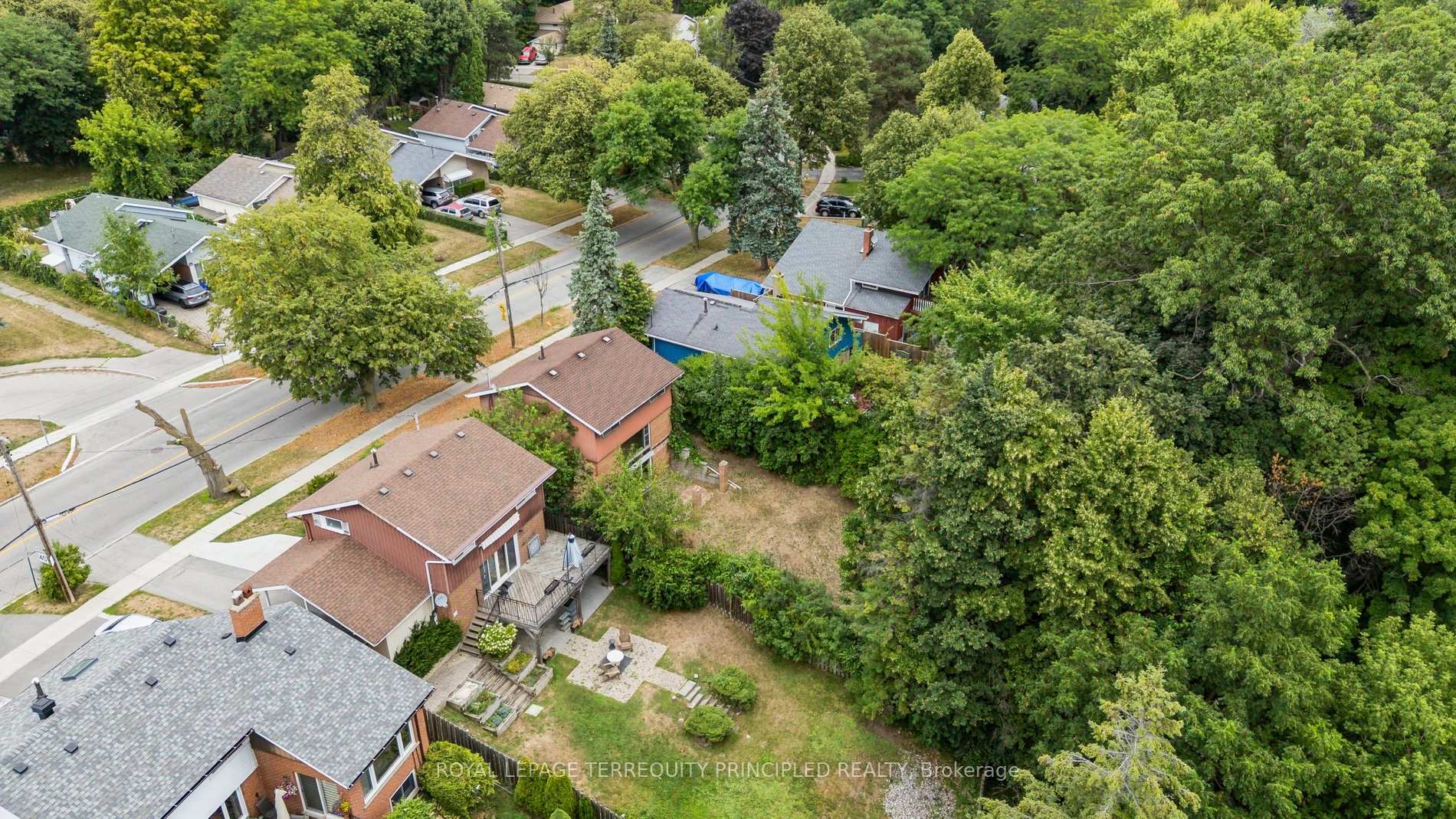 Photo 9 of 235 Birkdale Road, Scarborough, Bendale — HOMEH