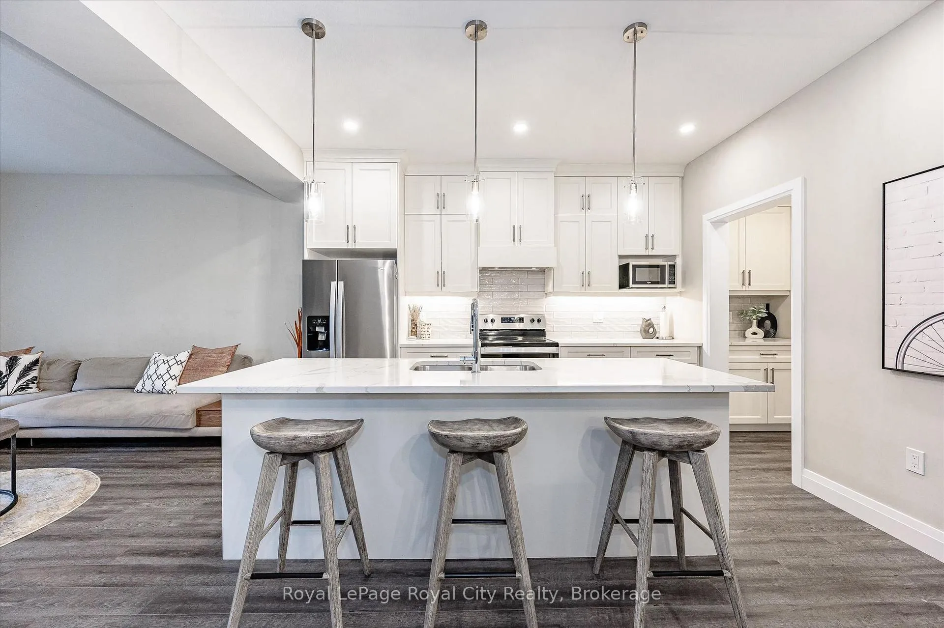 Photo 1 of Unit 3, 35 Wideman Boulevard, Guelph, Victoria North — HOMEH