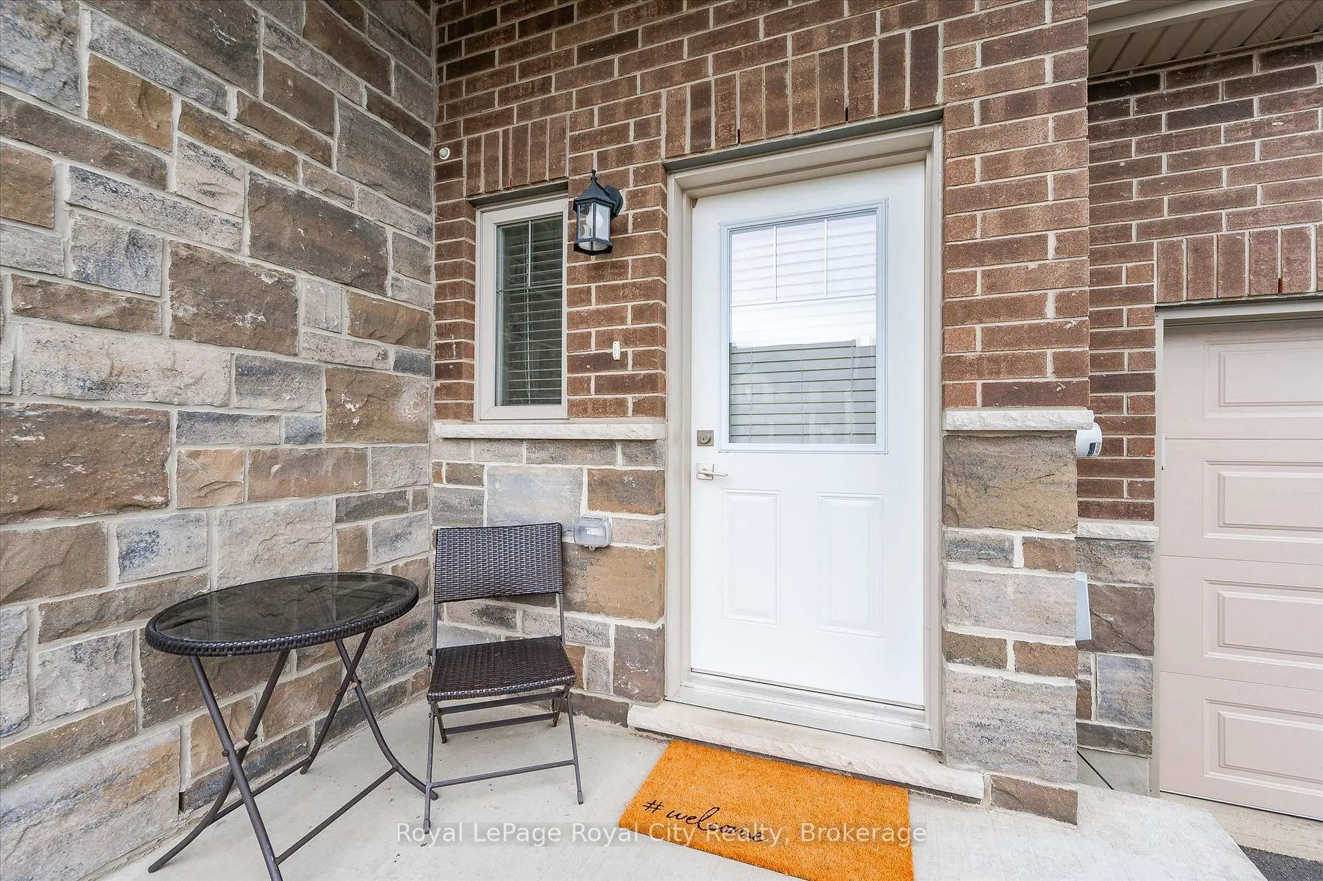 Photo 3 of Unit 3, 35 Wideman Boulevard, Guelph, Victoria North — HOMEH
