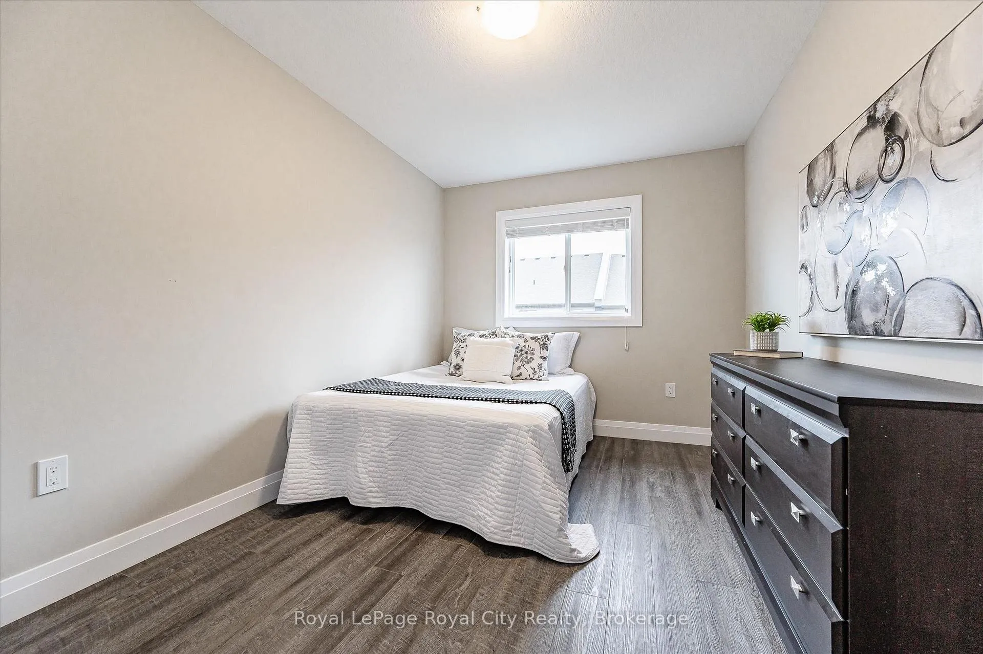 Photo 15 of Unit 3, 35 Wideman Boulevard, Guelph, Victoria North — HOMEH