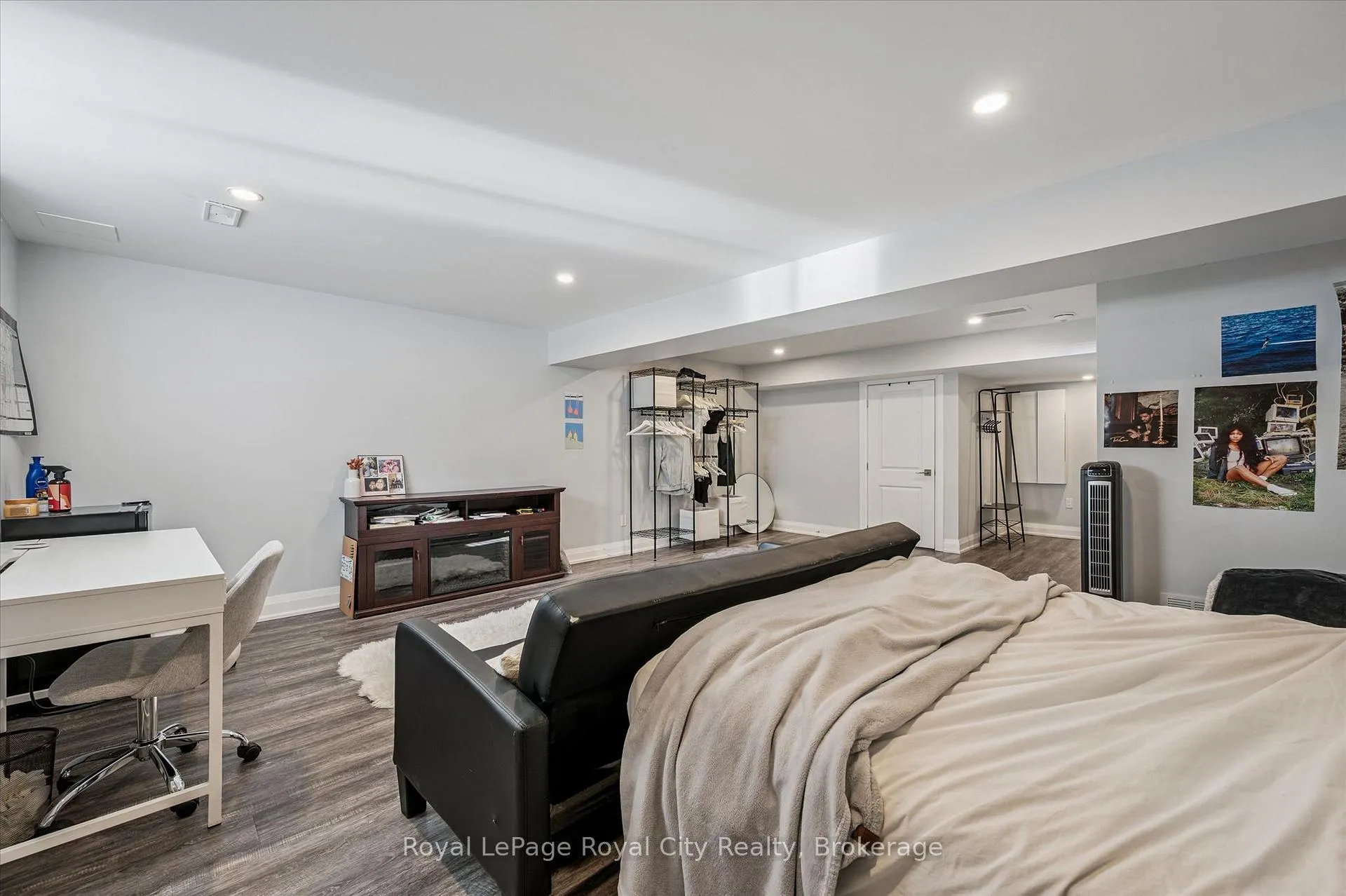 Photo 32 of Unit 3, 35 Wideman Boulevard, Guelph, Victoria North — HOMEH