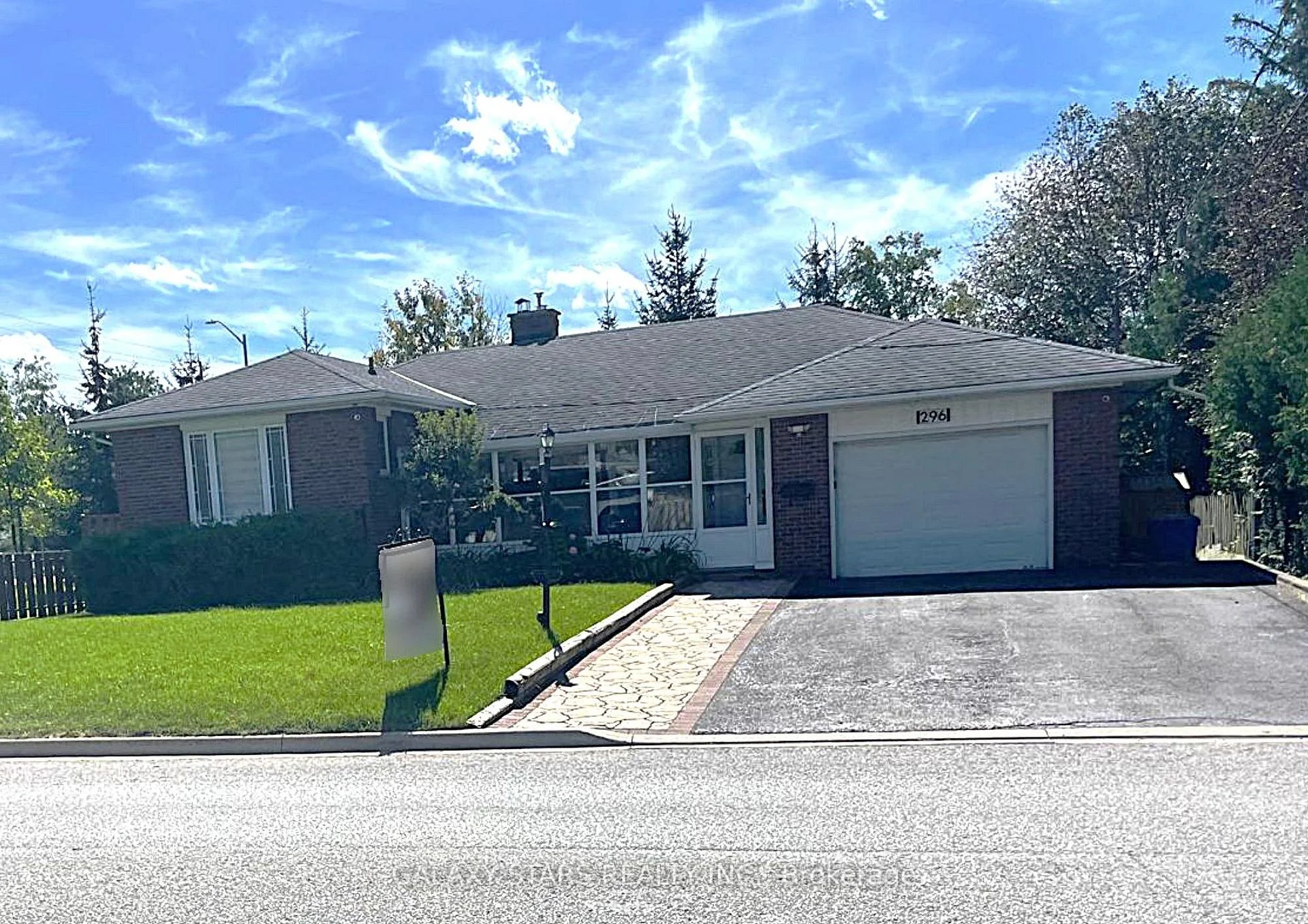 Photo of 296 Rupert Avenue