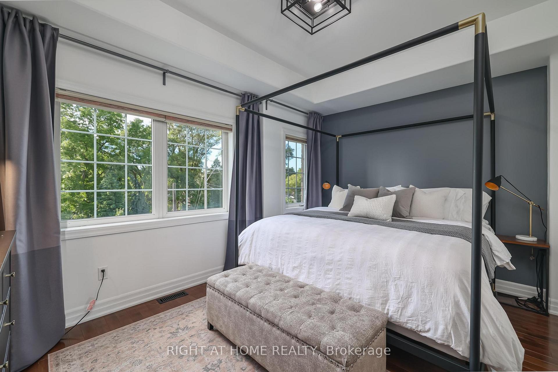 Photo 18 of 1077 Broadview Avenue, Toronto, Broadview North — HOMEH