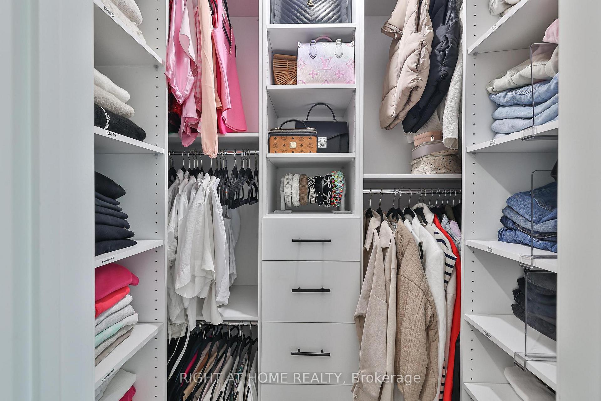 Photo 21 of 1077 Broadview Avenue, Toronto, Broadview North — HOMEH