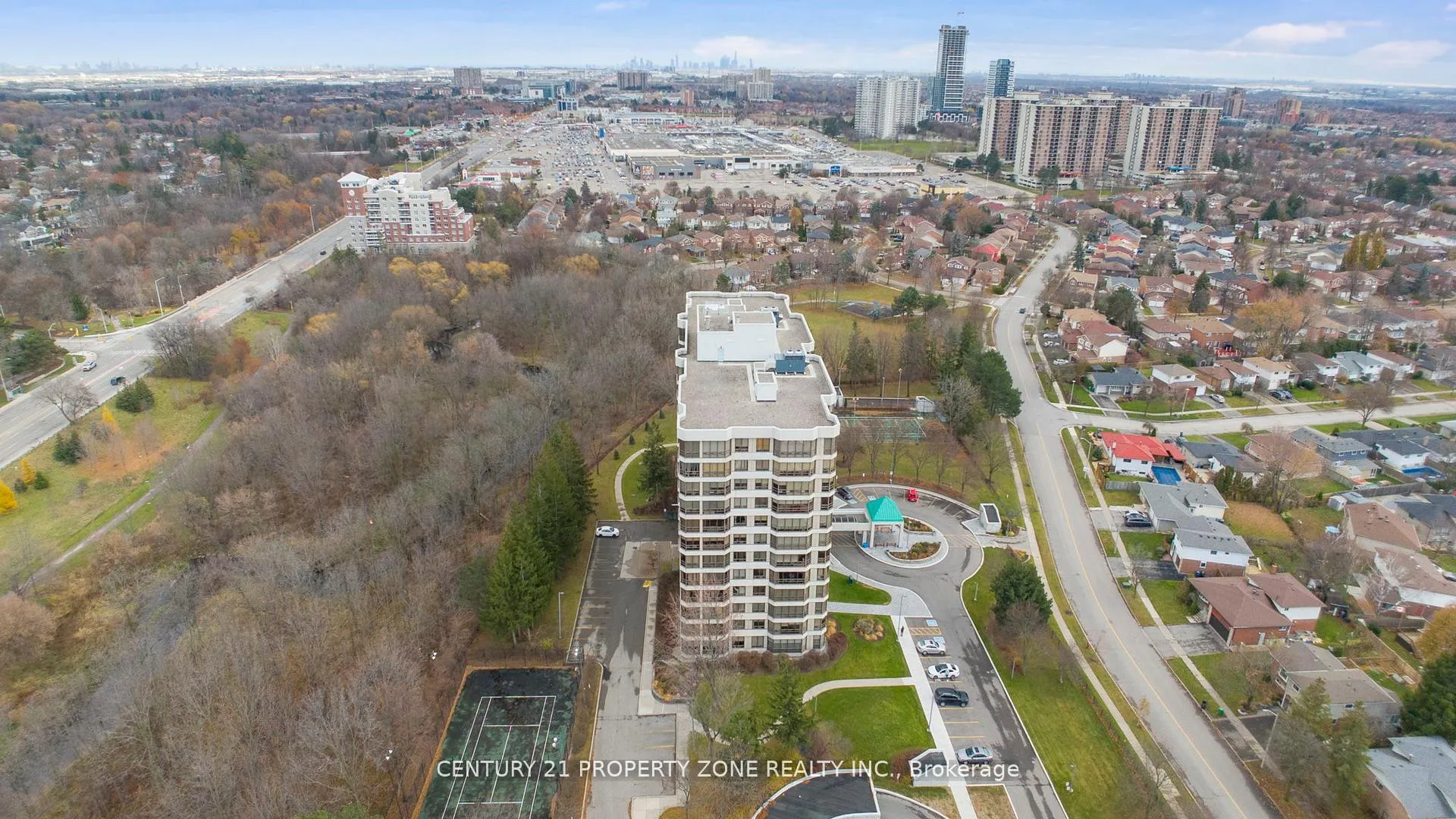 Photo 15 of Unit 101, 330 Mill Street S, Brampton, Brampton South — HOMEH