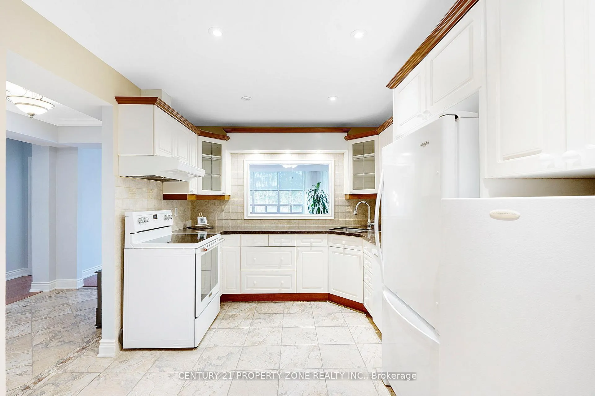 Photo 18 of Unit 101, 330 Mill Street S, Brampton, Brampton South — HOMEH