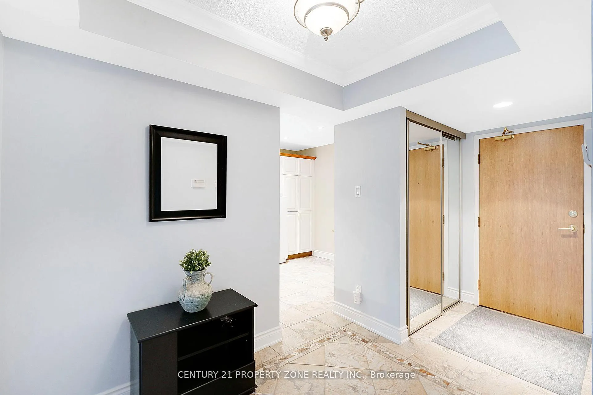 Photo 24 of Unit 101, 330 Mill Street S, Brampton, Brampton South — HOMEH