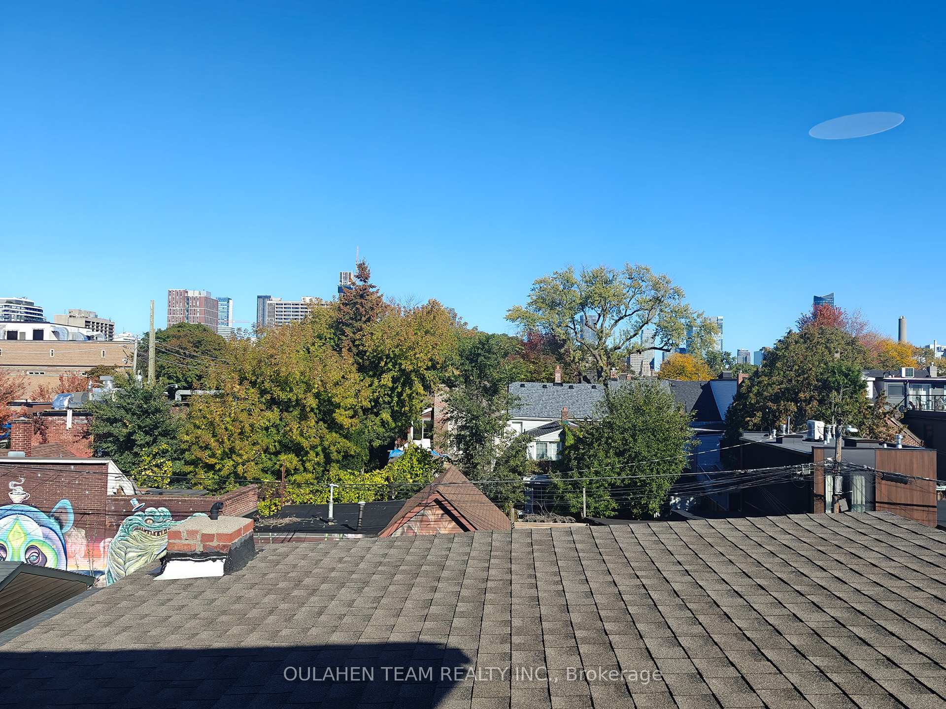 Photo 7 of Unit B, 675 Bathurst Street, Toronto, University — HOMEH
