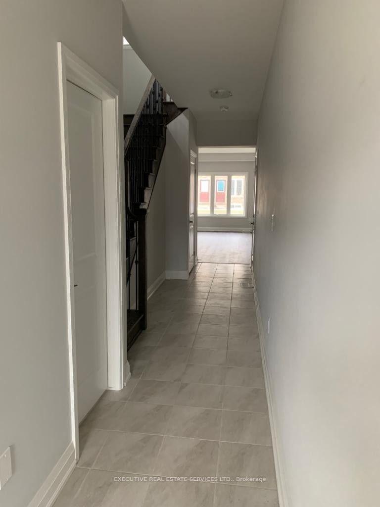 Photo 2 of 26 Bur Oak Drive S, Thorold, Confederation Heights — HOMEH