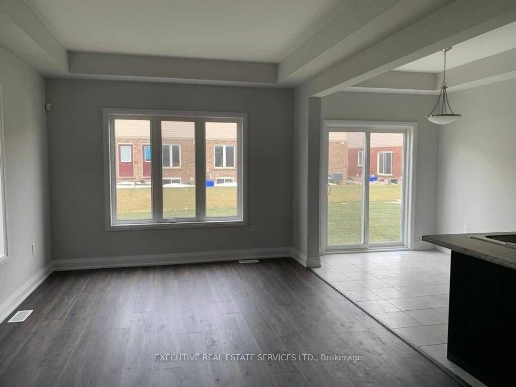 Photo 4 of 26 Bur Oak Drive S, Thorold, Confederation Heights — HOMEH