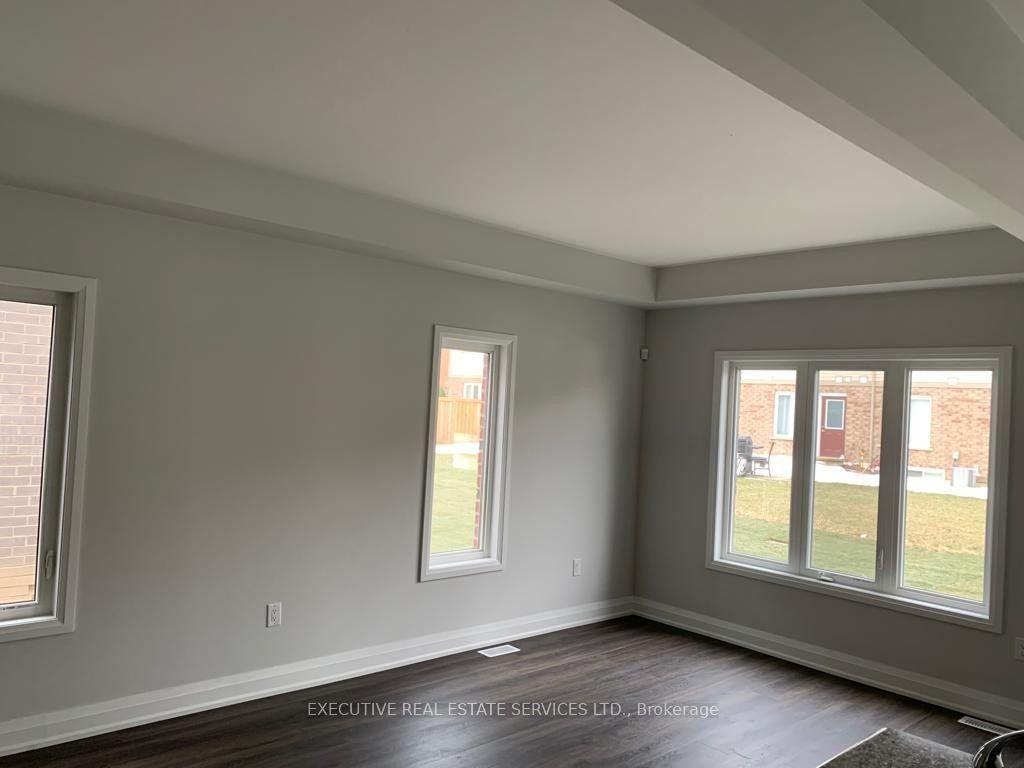 Photo 5 of 26 Bur Oak Drive S, Thorold, Confederation Heights — HOMEH