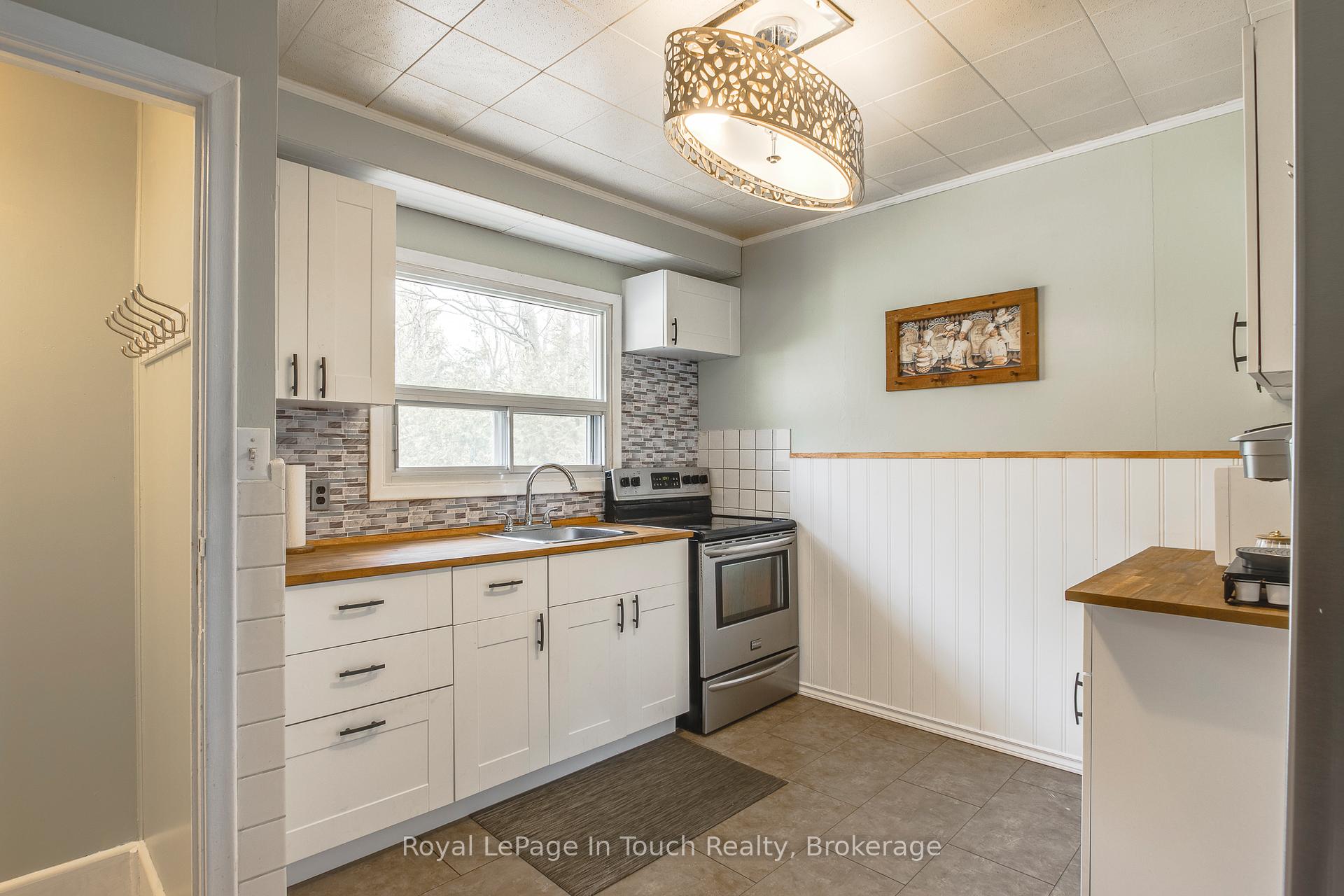 Photo 6 of 1651 Tiny Beaches Road N, Tiny, Rural Tiny — HOMEH
