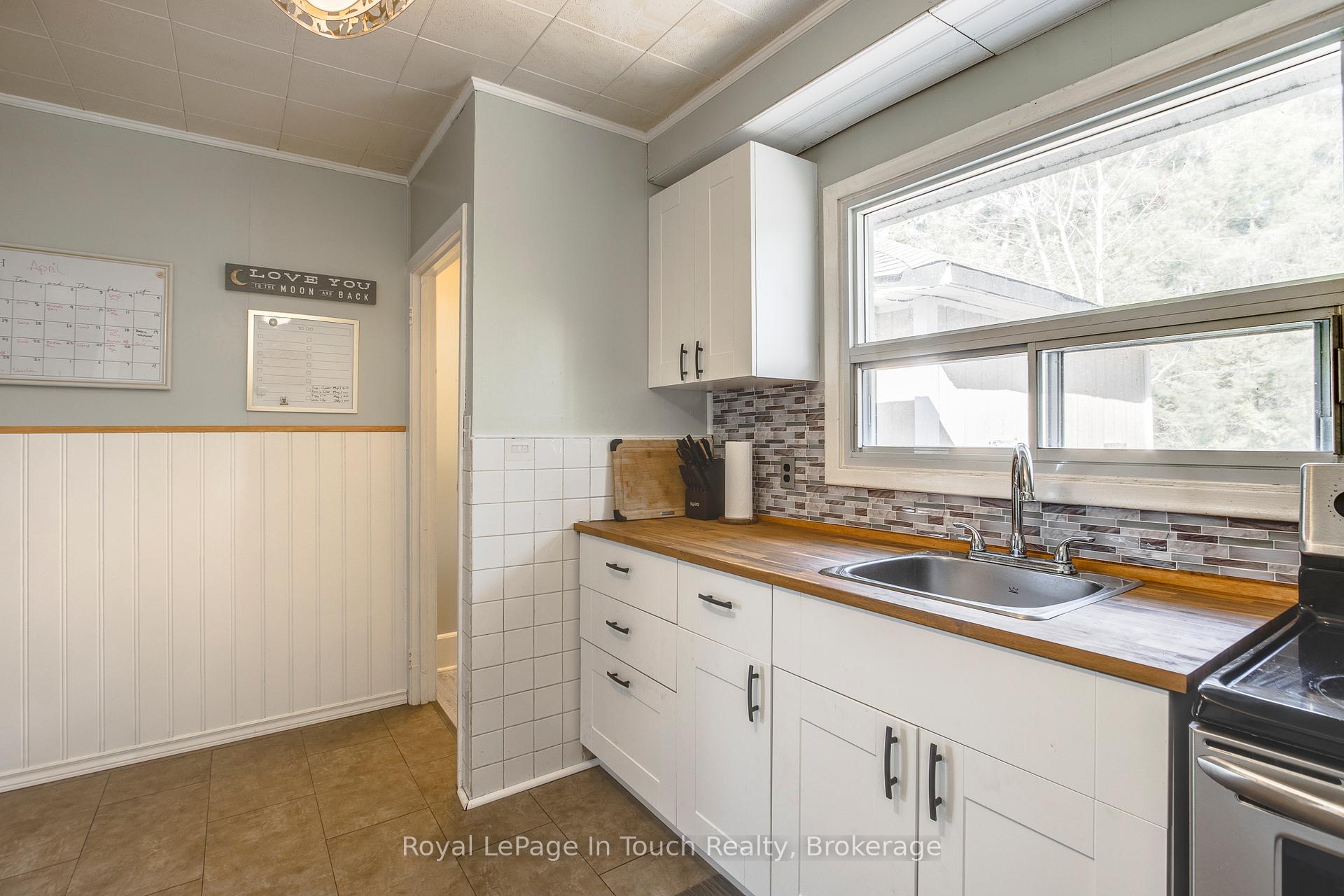 Photo 7 of 1651 Tiny Beaches Road N, Tiny, Rural Tiny — HOMEH