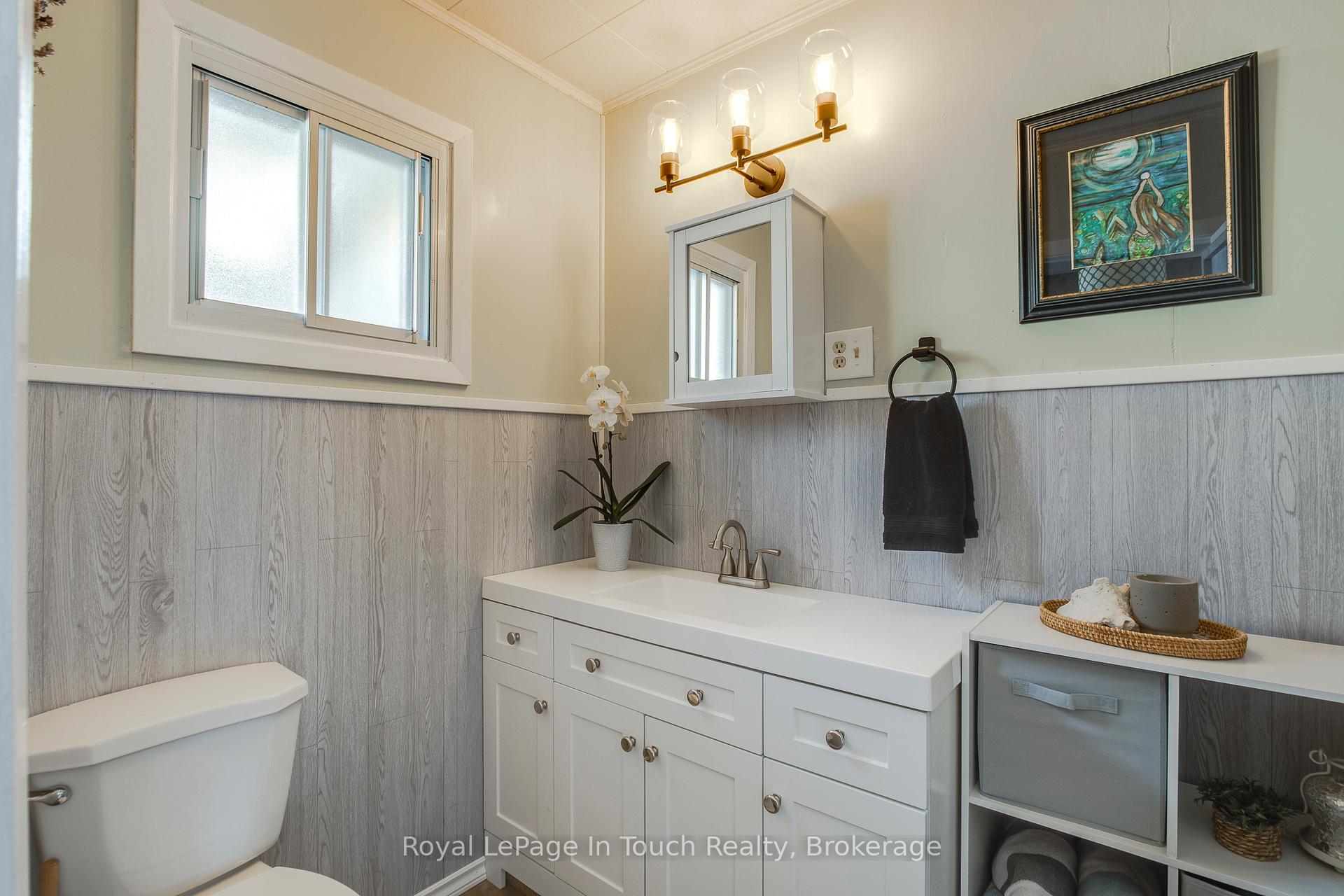 Photo 16 of 1651 Tiny Beaches Road N, Tiny, Rural Tiny — HOMEH