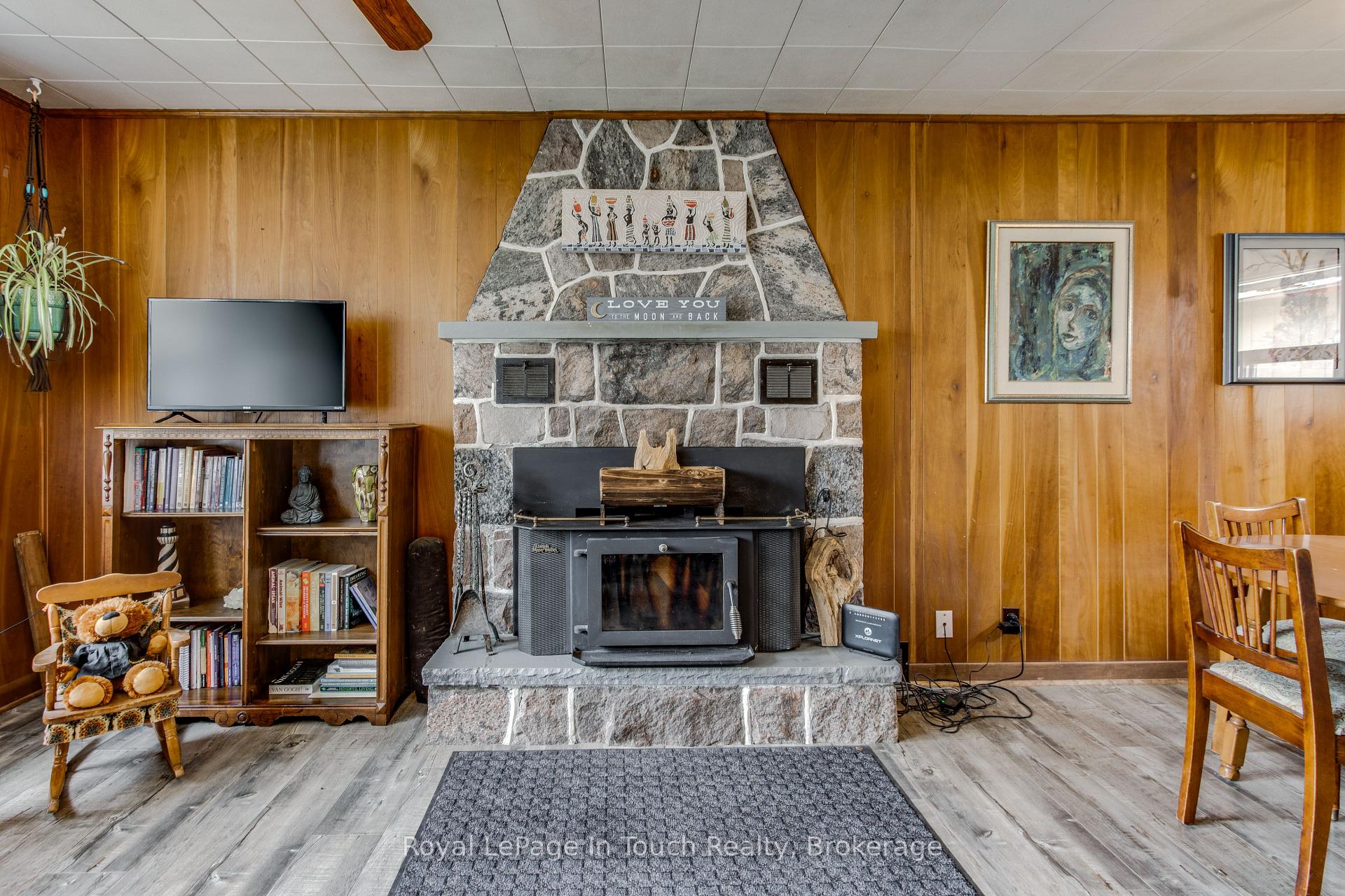Photo 19 of 1651 Tiny Beaches Road N, Tiny, Rural Tiny — HOMEH